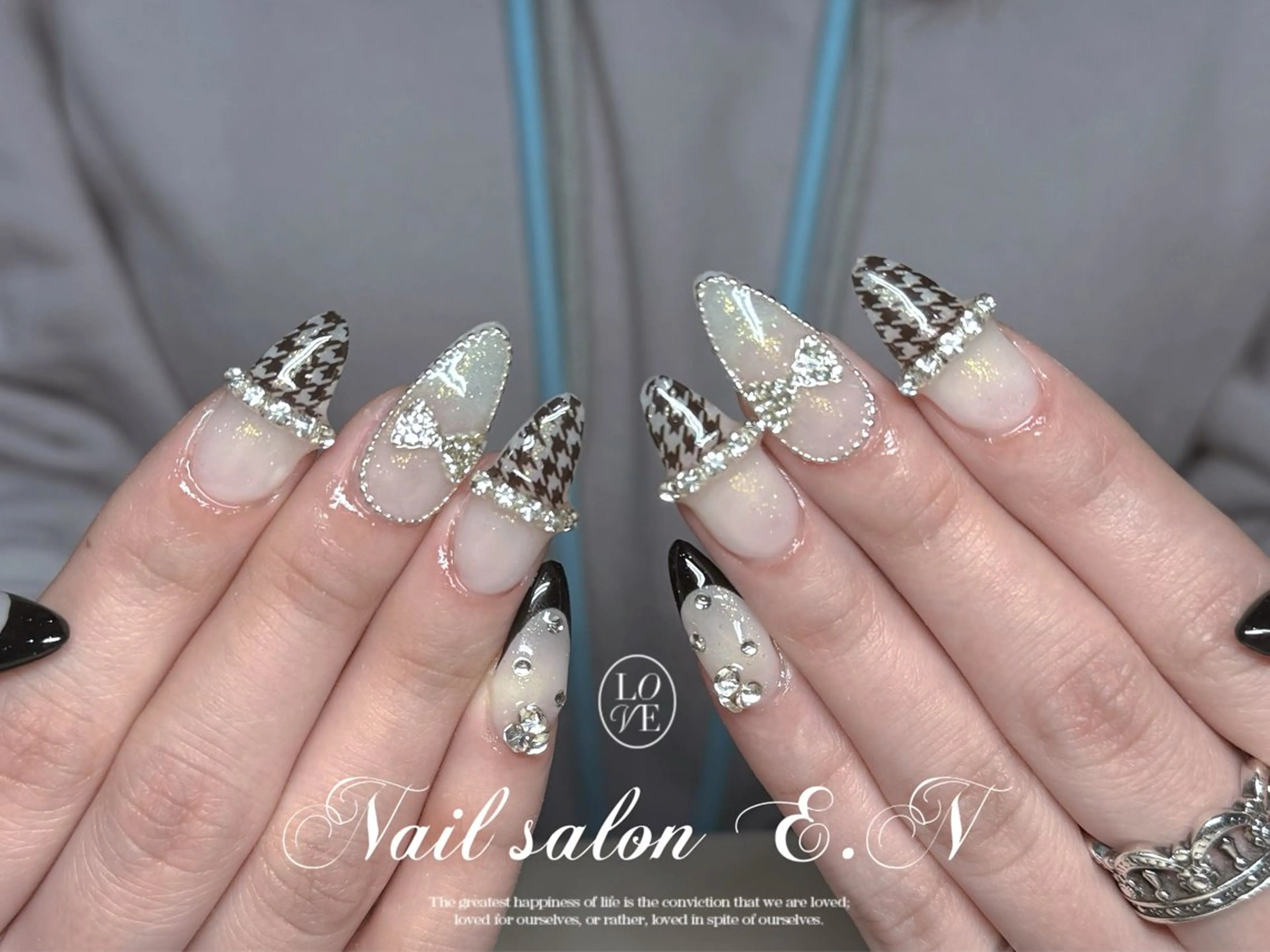 ネイル E.N🦋 長さ出し/持ち込みのネイルデザイン