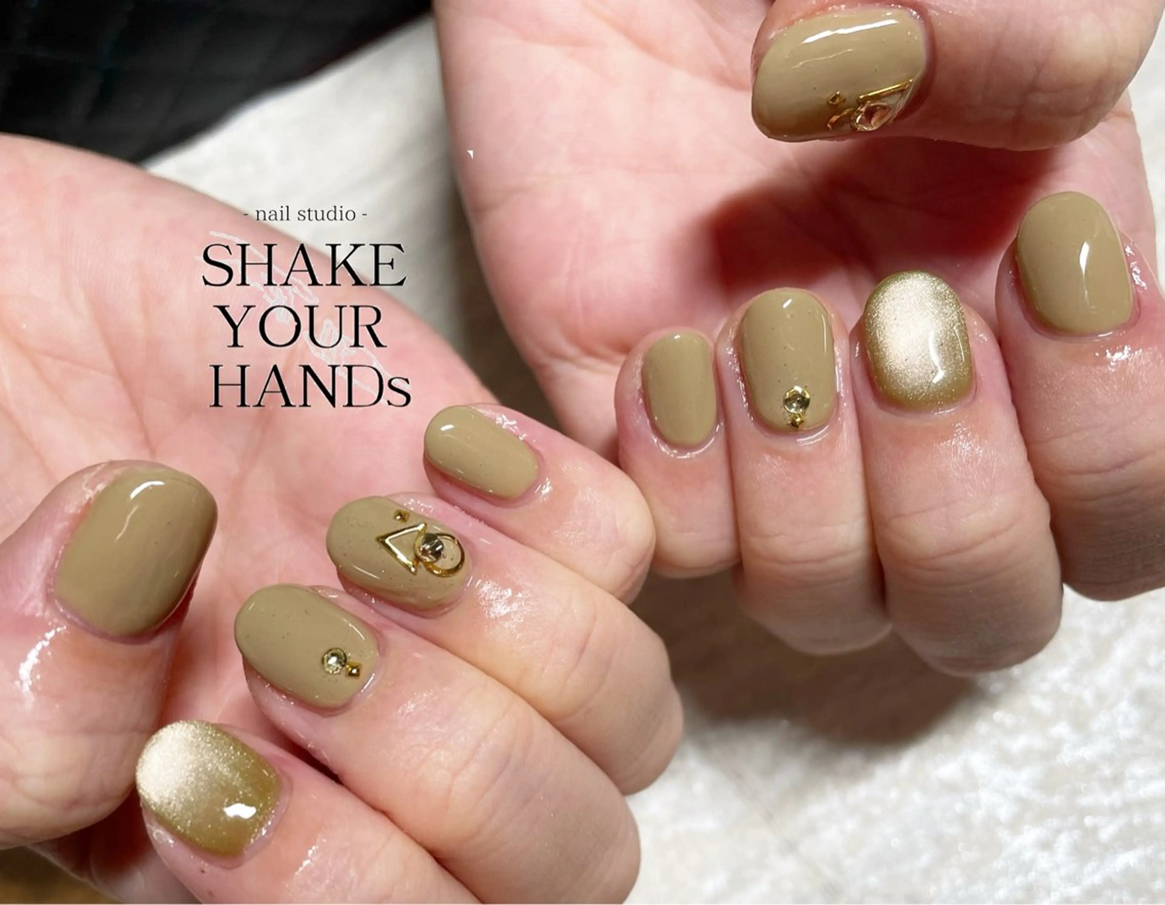 ネイル ハンドネイル ネイルスタジオ シェイクユアハンズのネイルデザイン