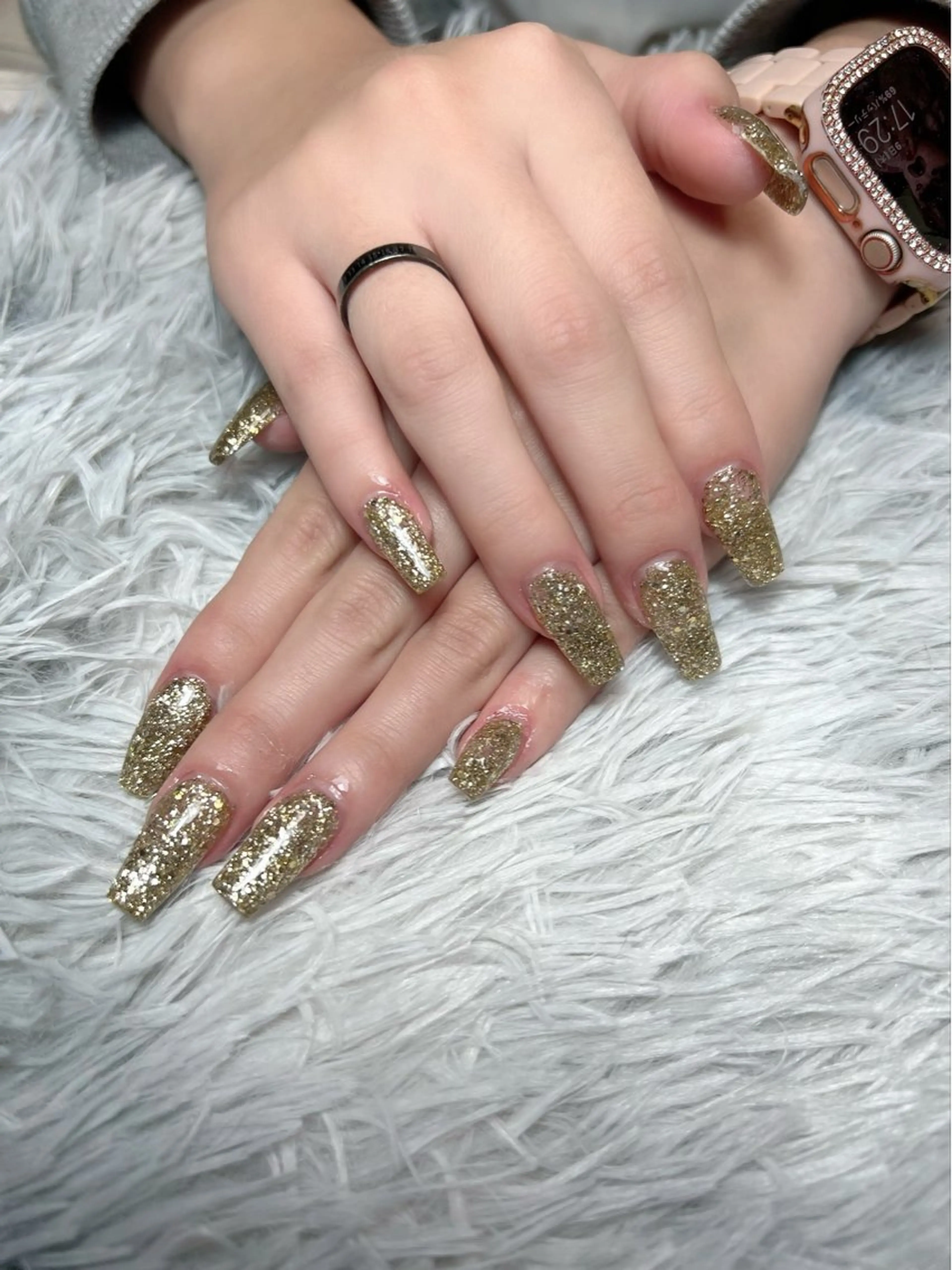 ネイル ゴールド ラメ(グリッター) ワンカラーネイル スカルプネイル スクエアネイル ハンドネイル シェヌネイル JURAのネイルデザイン