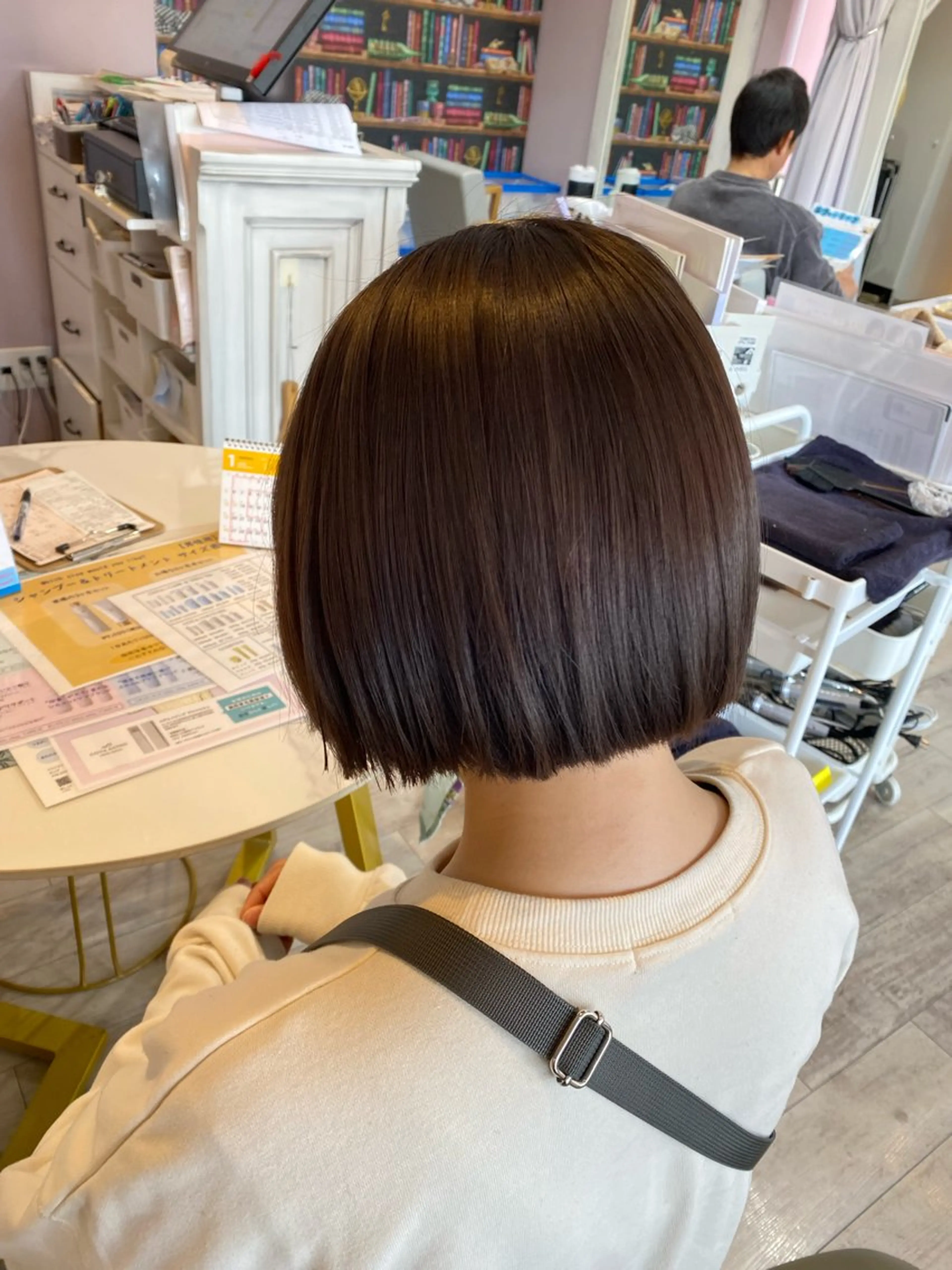 ショート ボブ かまだ しおりのヘアスタイル