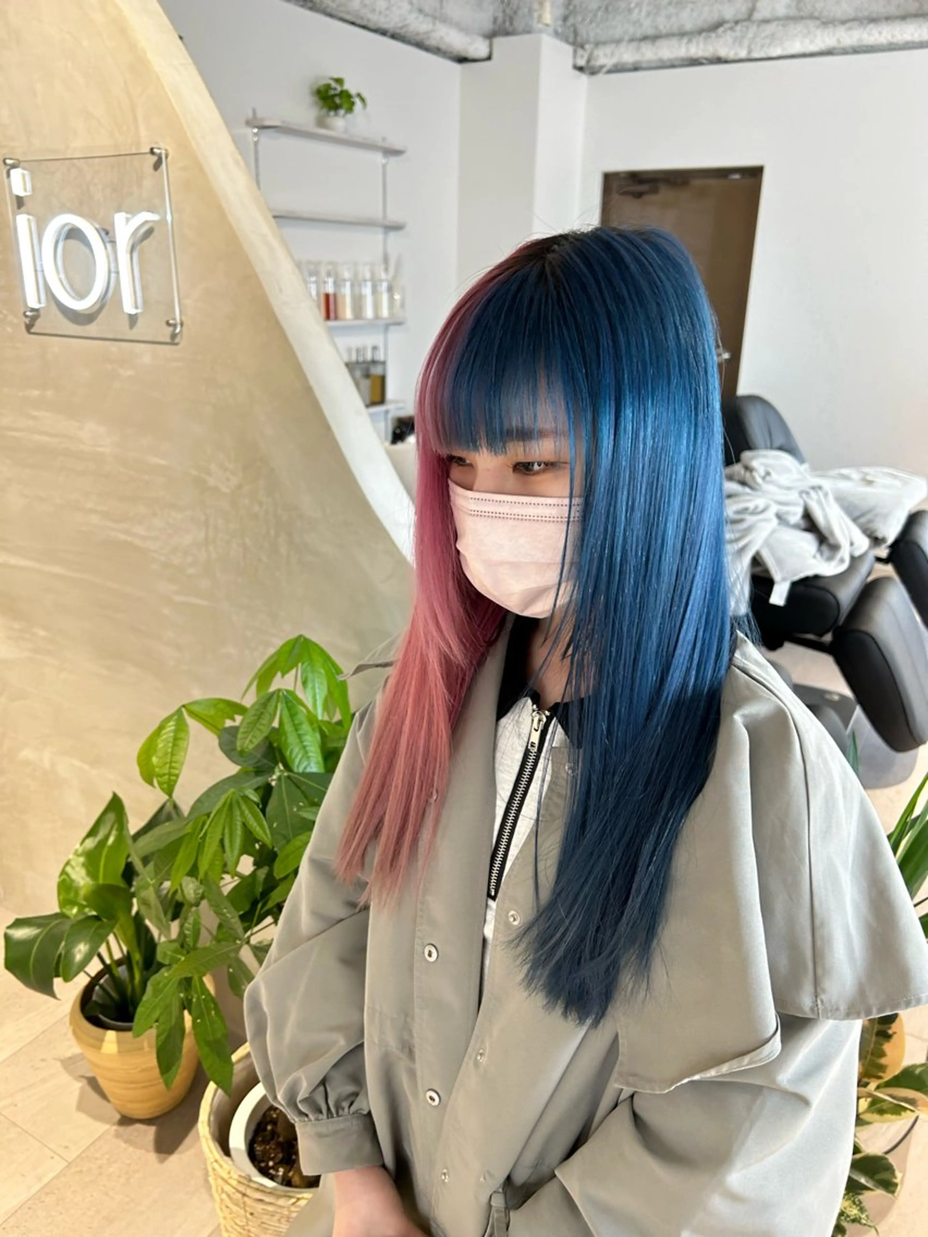 ミディアム レイヤーカット ウルフカット カット ヘアカラー SAEKI【ior 】北千住店ブリーチのヘアスタイル