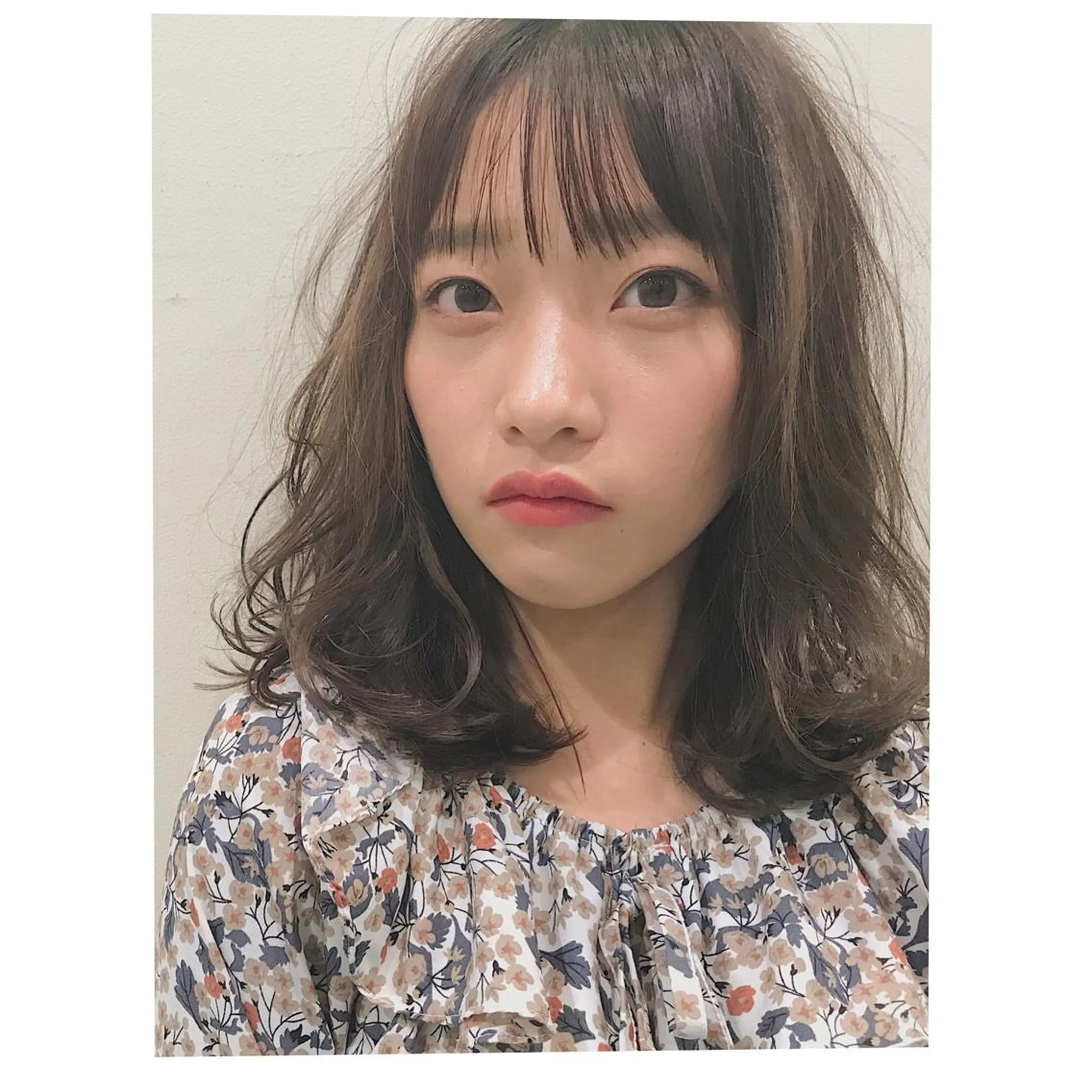 ミディアム ✨艶ブリーチカラー ✨四ノ宮裕己のヘアスタイル