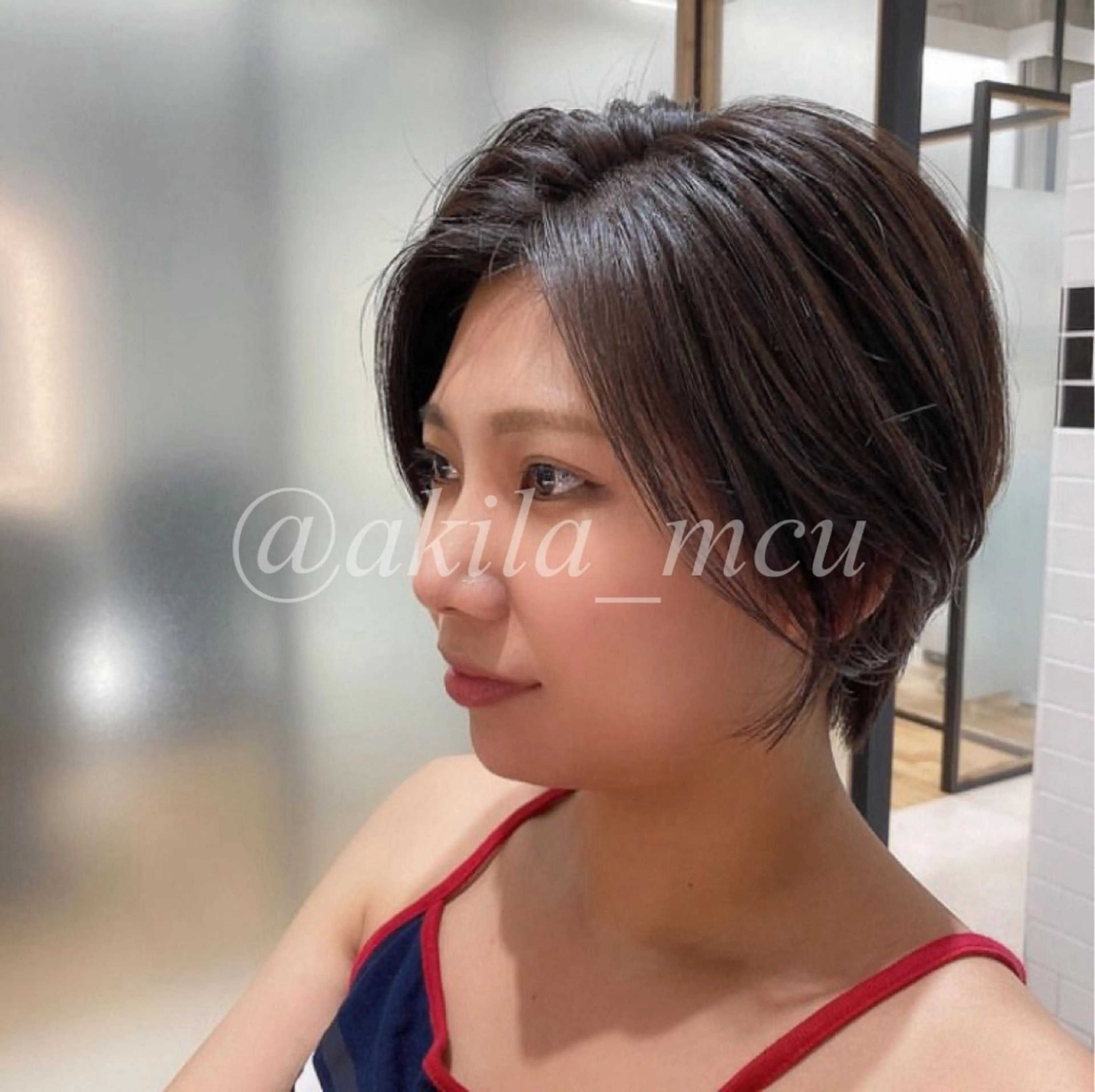 ショート カラー ヘアアレンジ ショートボブ ブリーチ ダブルカラー イヤリングカラー ハイライトカラー エグチ アキラのヘアスタイル
