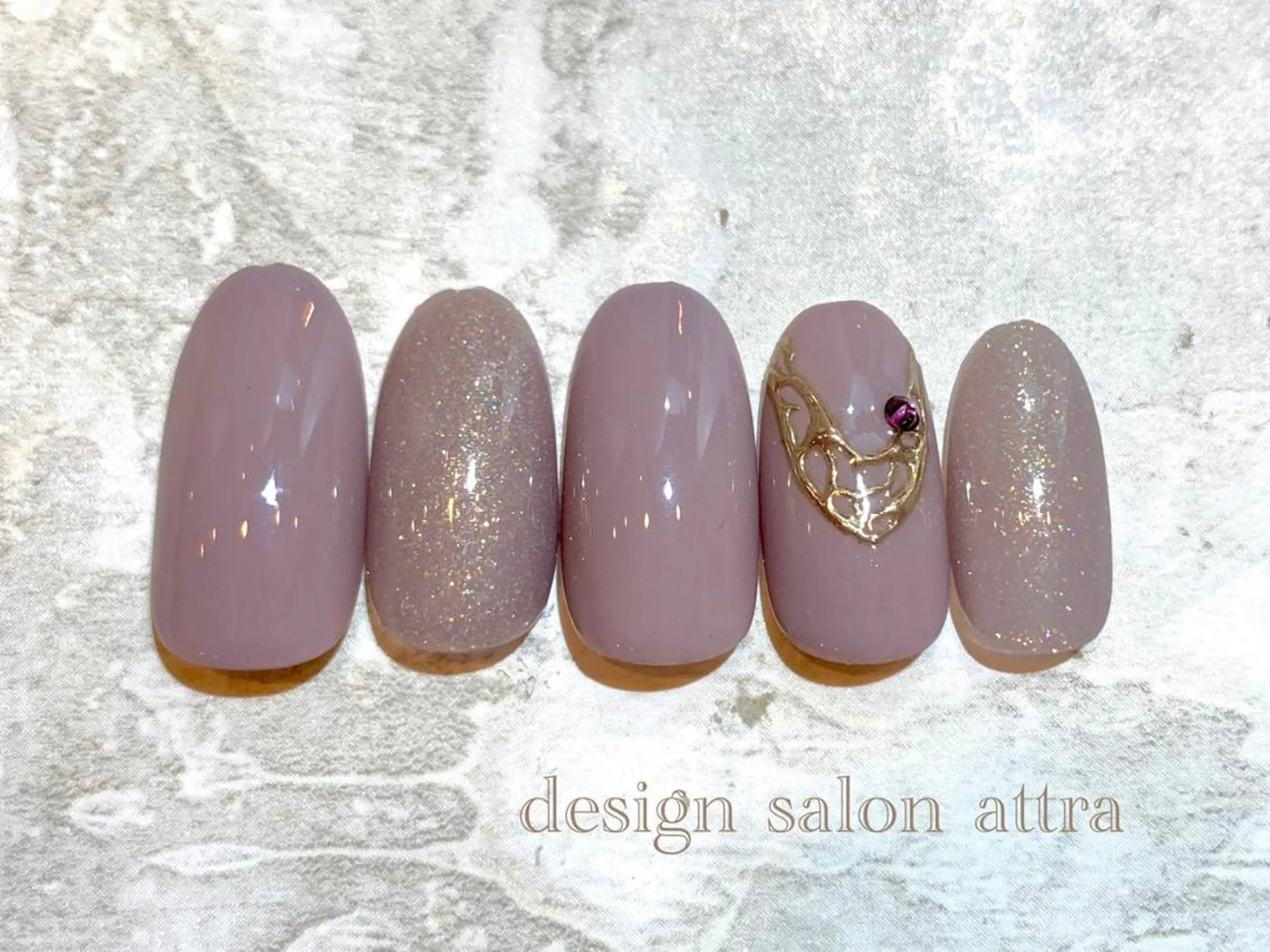 ネイル シンプルネイル ハンドネイル 根津 綾子のネイルデザイン