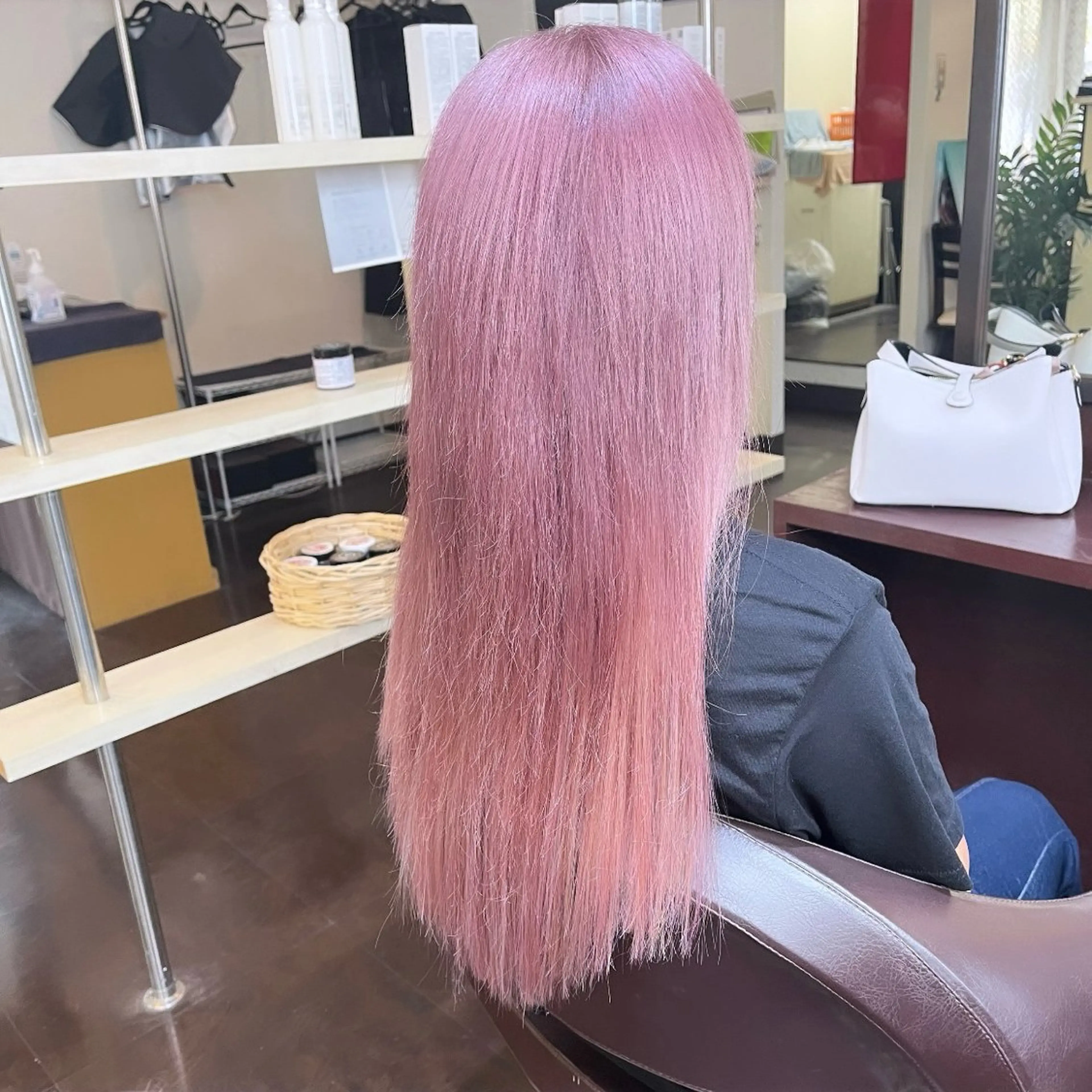 ロング カラー 編み込みエクステ ベージュカラー ラベンダーカラー ピンクカラー ピンクベージュ ヘアカラー エクステ 編み込みエクステ/ ハイトーン りょすけのヘアスタイル