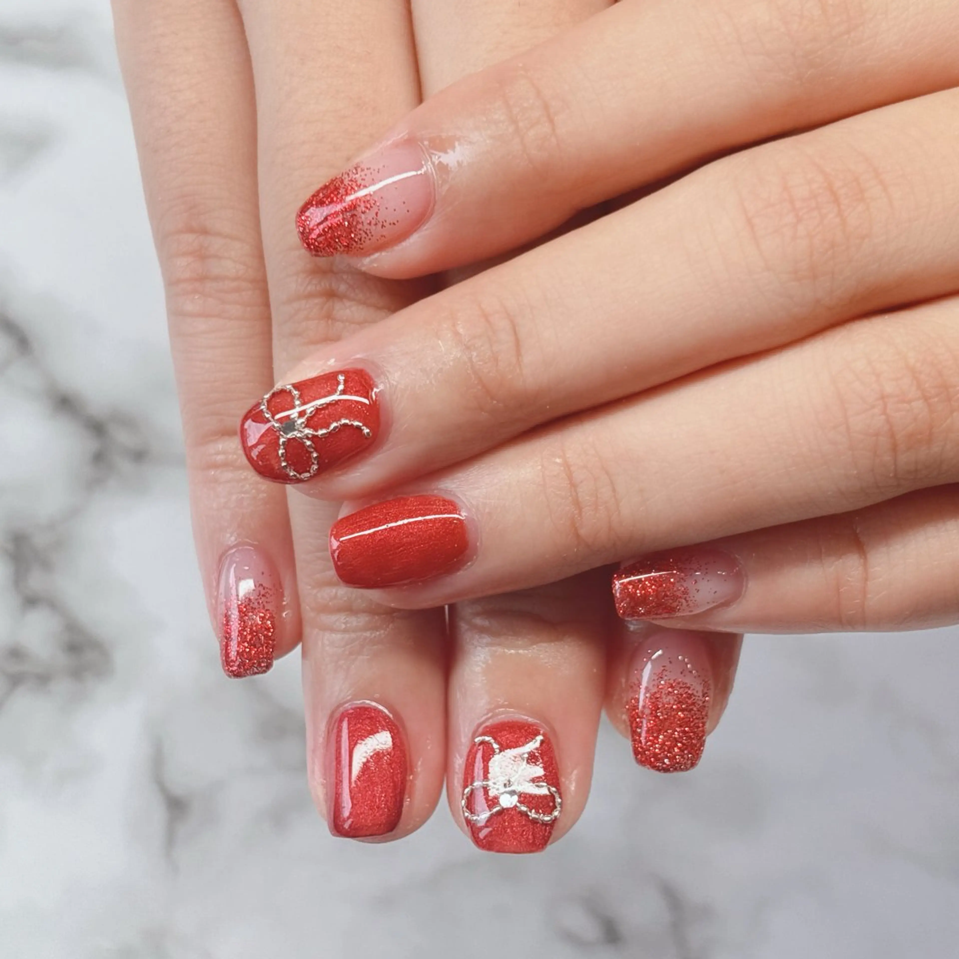 【うるちゅる♡】自然な美爪に見せるグラデーション✨の写真