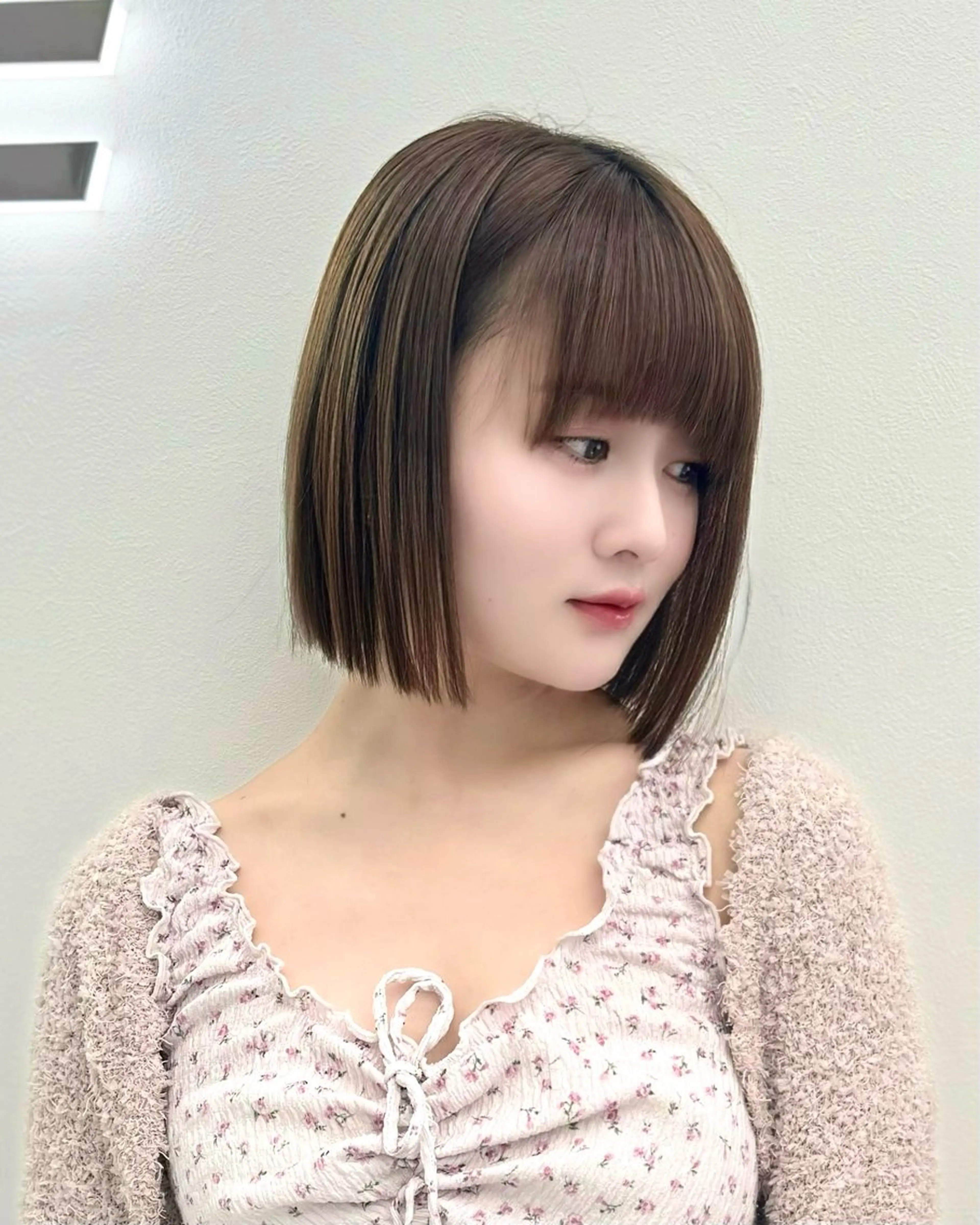 ショート カラー ヘアアレンジ カット ヘアカラー トリートメント ヘッドスパ ヘアセット 縮毛矯正🤍 盛れるボブ/ひかりのヘアスタイル