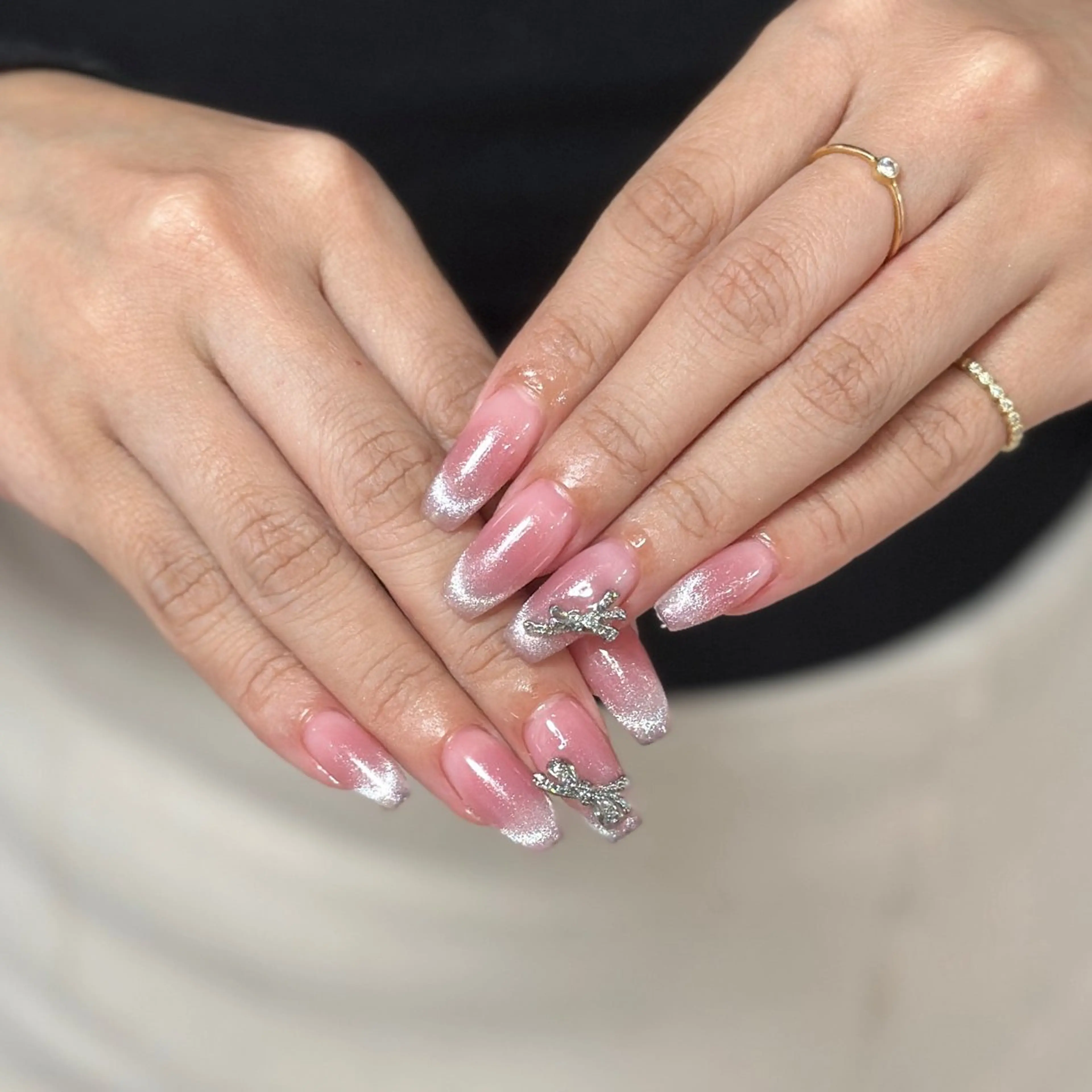 ネイル アートネイル オーロラネイル チークネイル フレンチネイル ガラスフレンチ 🎀YooLi Nail salonのネイルデザイン