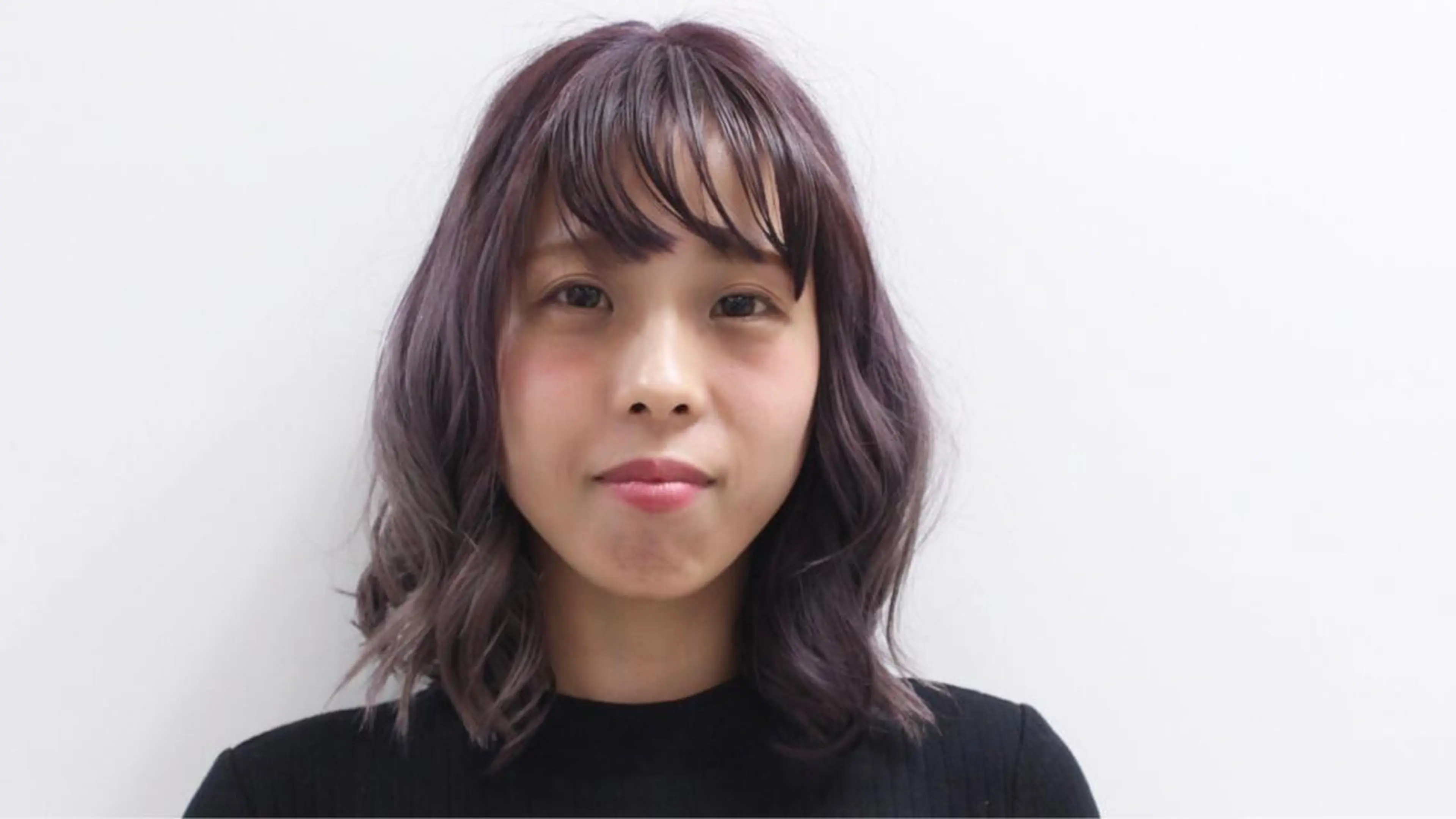 ミディアム カラー ポ コのヘアスタイル