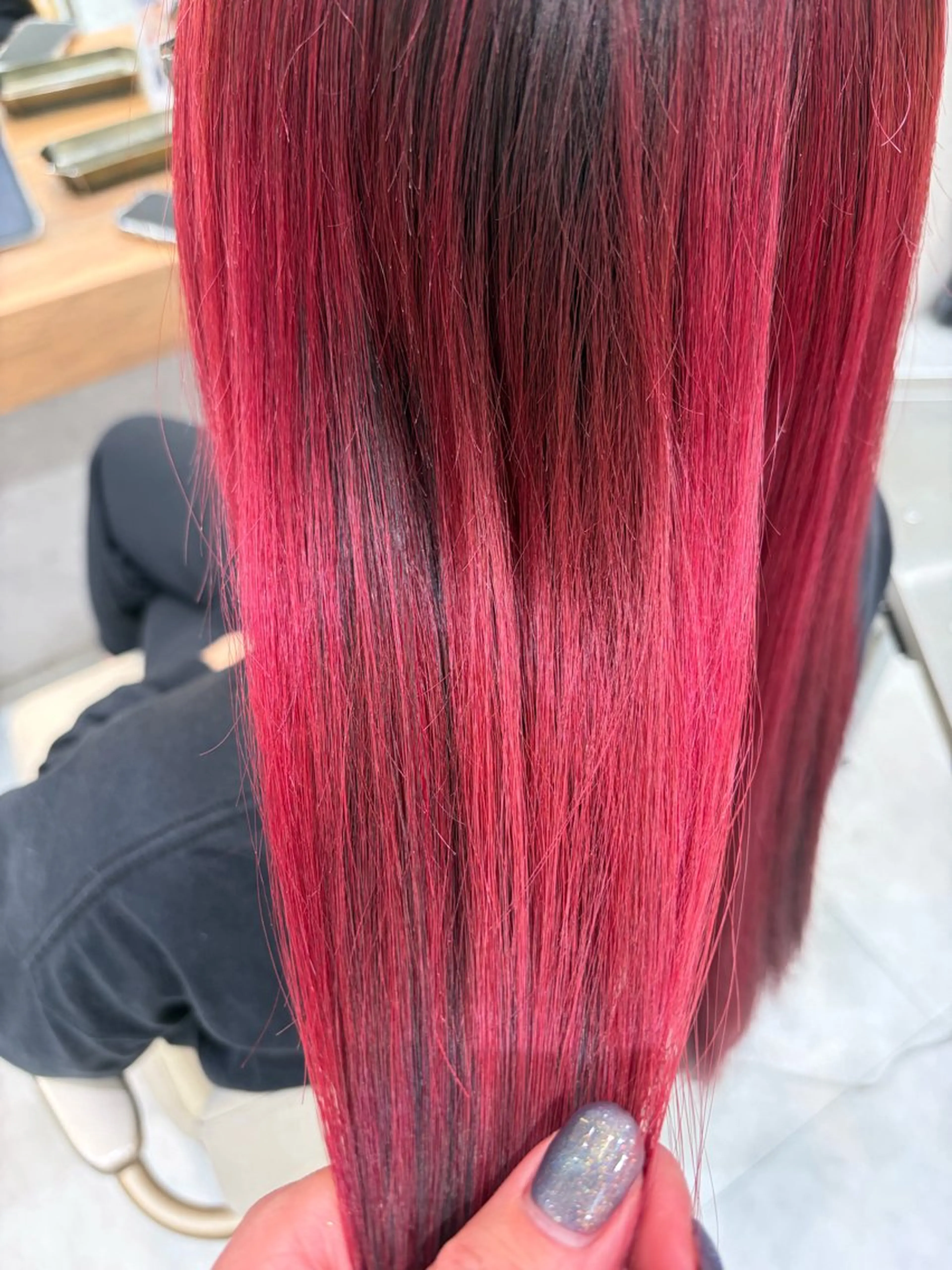 カラー 高麗邉 莉央のヘアスタイル