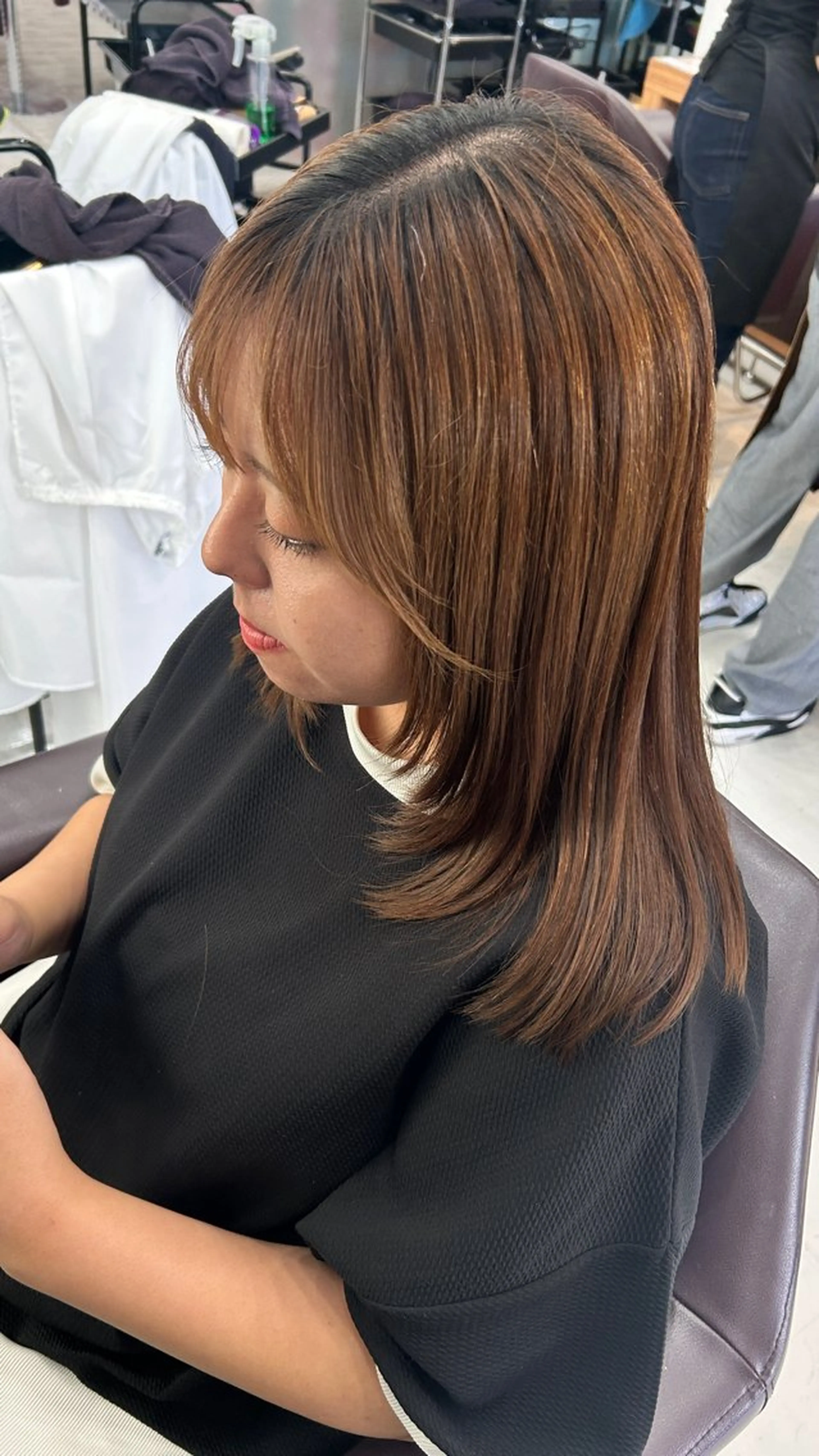 ミディアム 保科 椎奈のヘアスタイル
