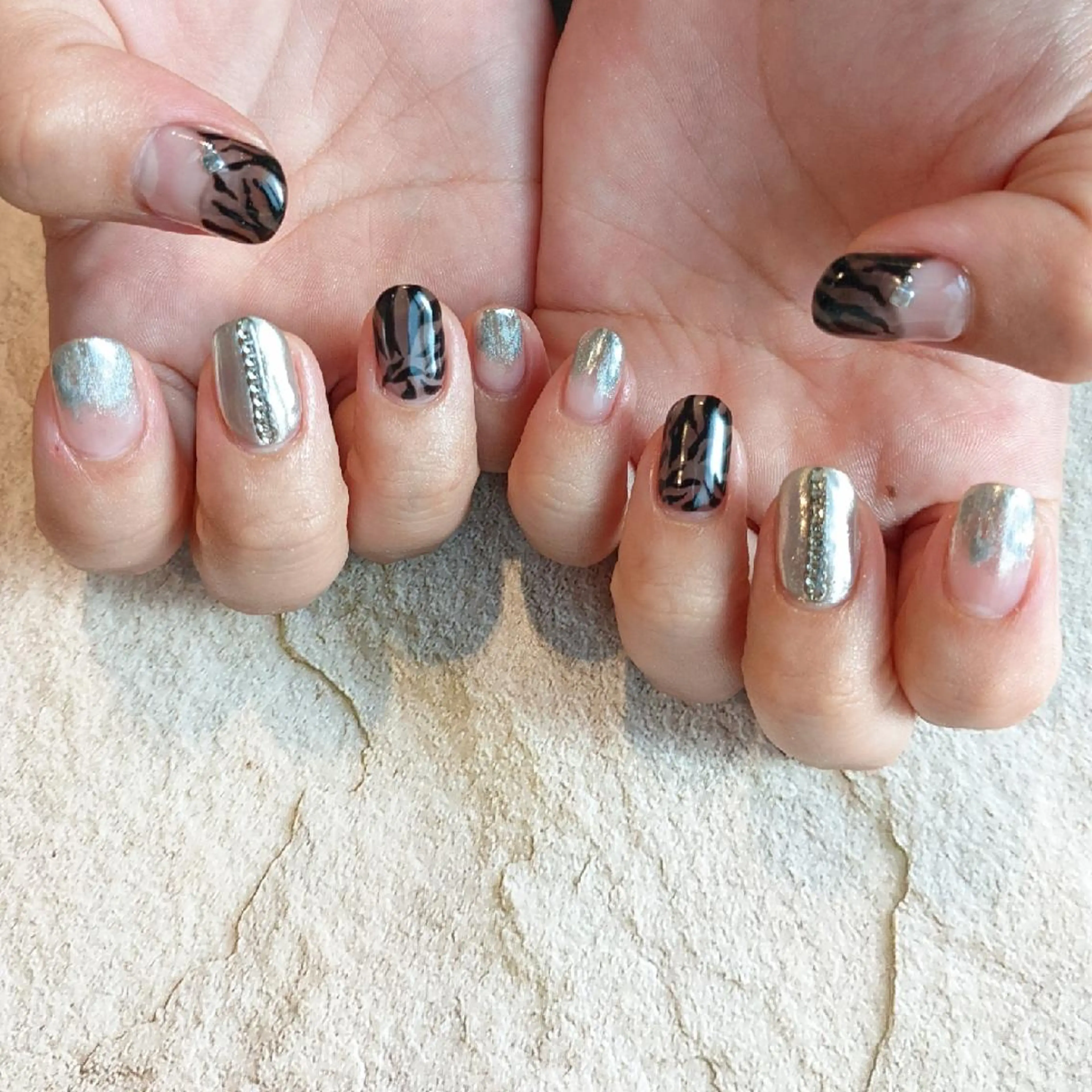 ネイル ｱｲﾗｯｼｭ ﾈｲﾙ ｻﾛﾝ つけるのマツエク・マツパデザイン