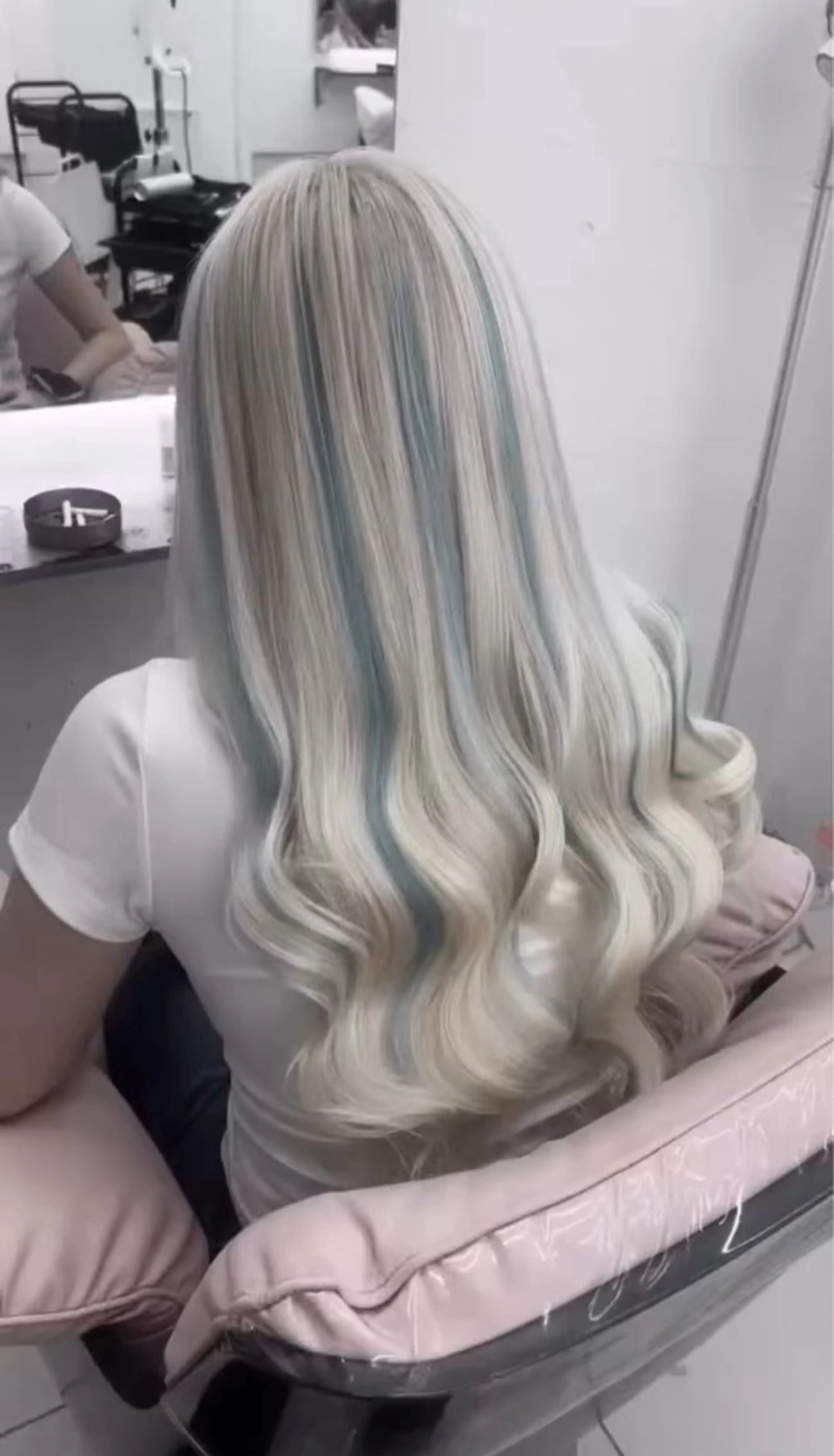 ロング エクステ 中村 海星のヘアスタイル