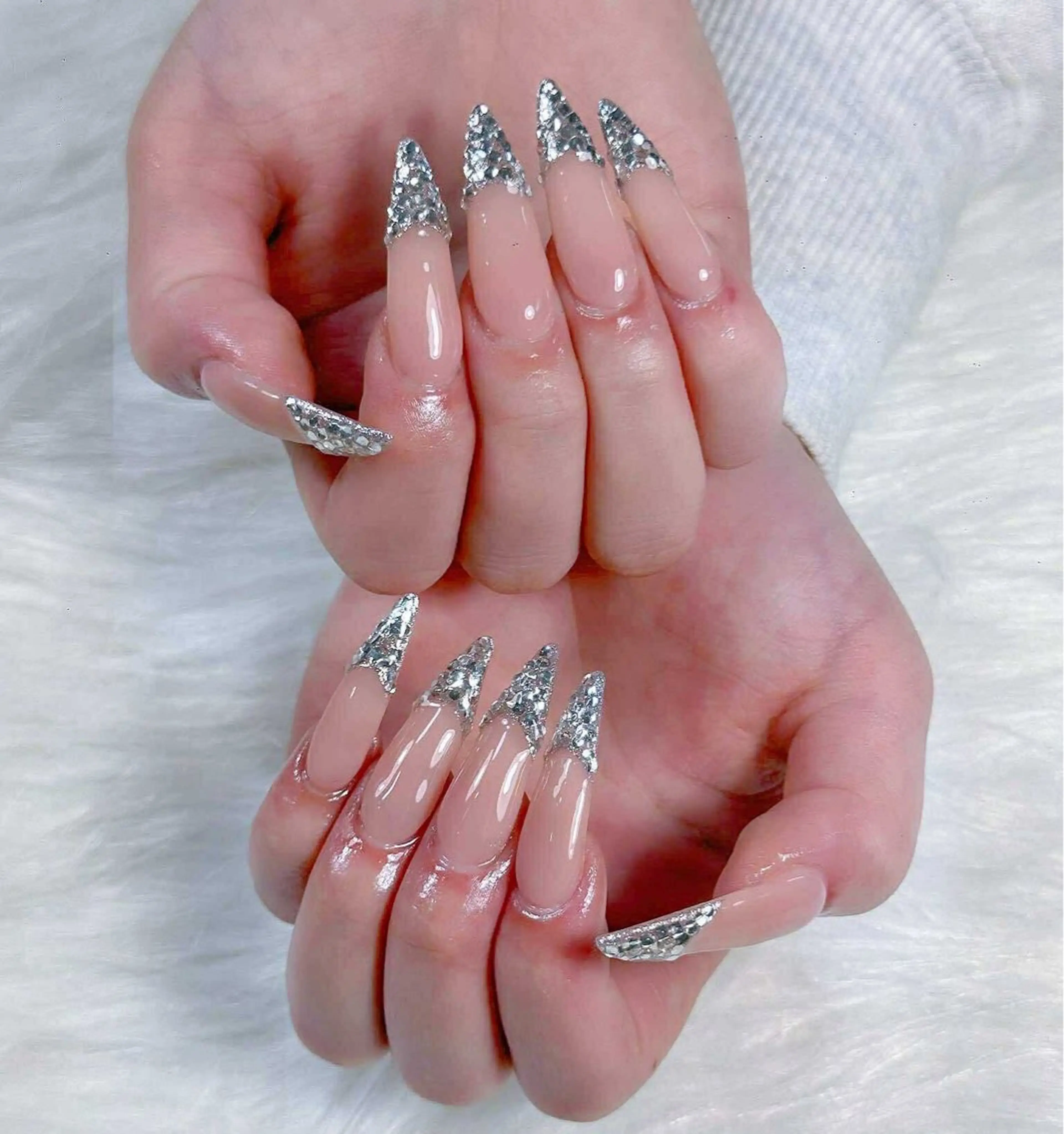 ネイル 長さ出し フレンチネイル グラデーション キラキラネイル 韓国ネイル ハンドネイル Min Nailのネイルデザイン