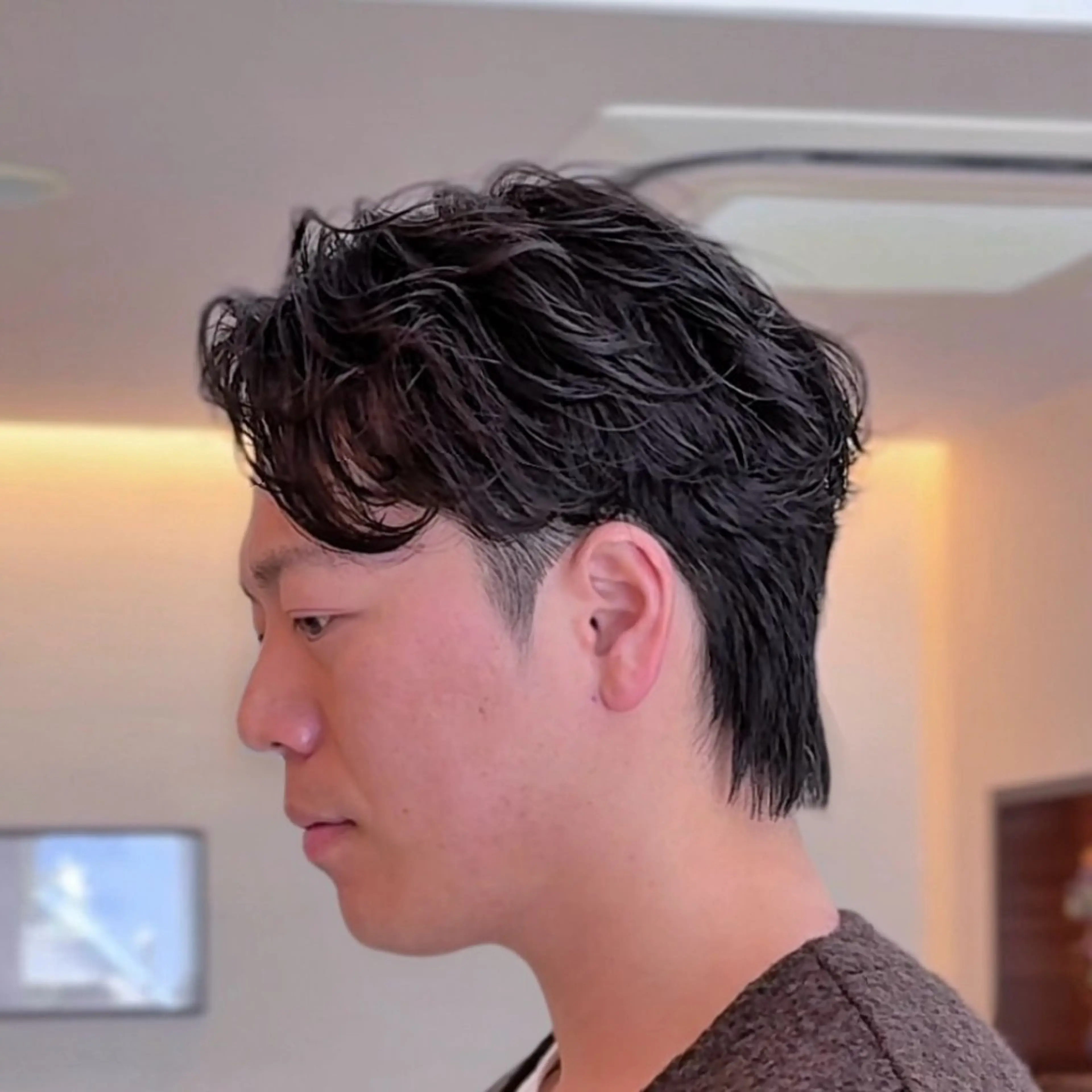 ショート パーマ メンズ フェザーパーマ メンズパーマ カット パーマ メンズ特化美容師 / 篠谷祐輝のヘアスタイル