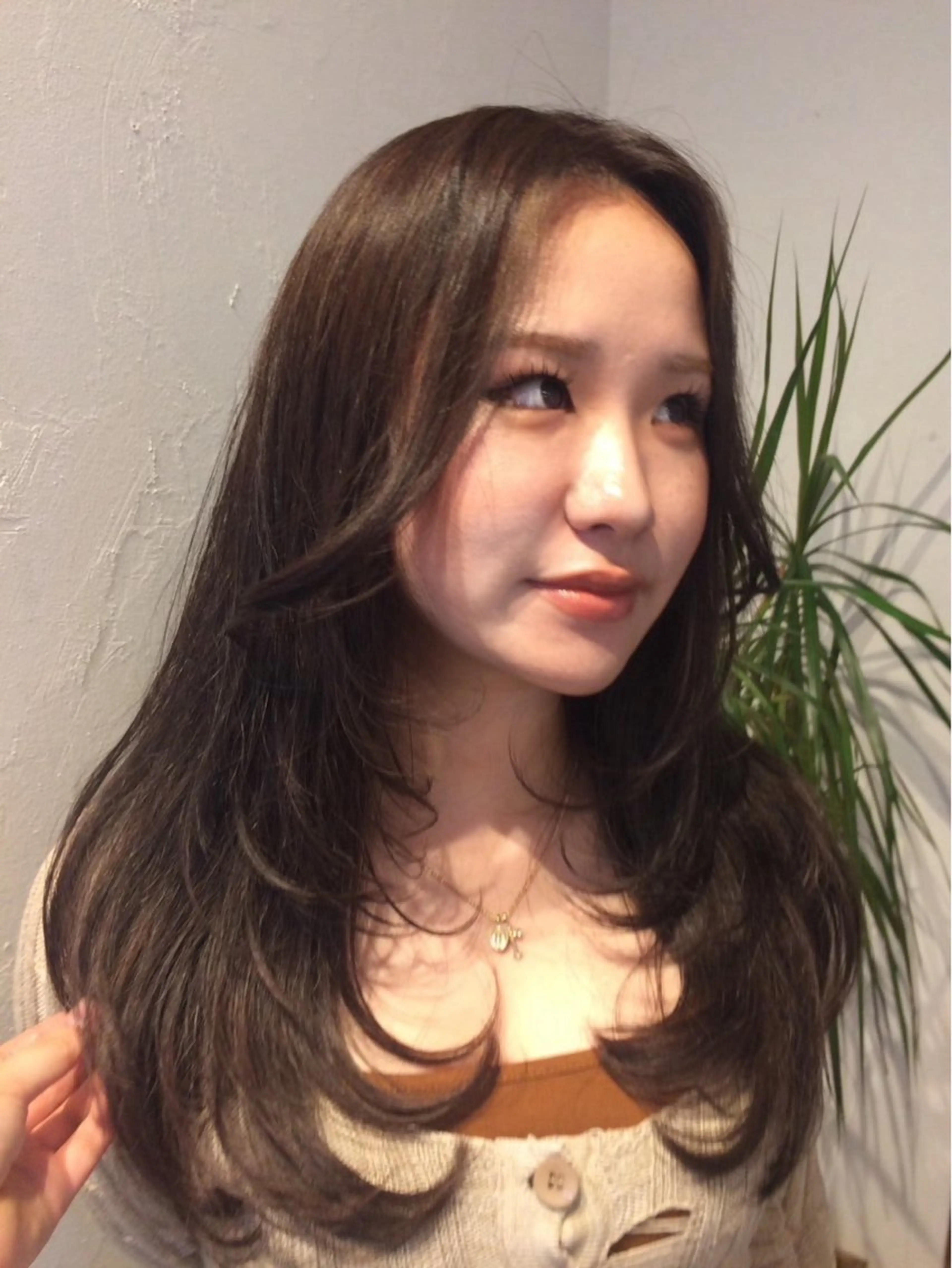 ロング カラー レイヤーカット ミナ /海外スタイルのヘアスタイル