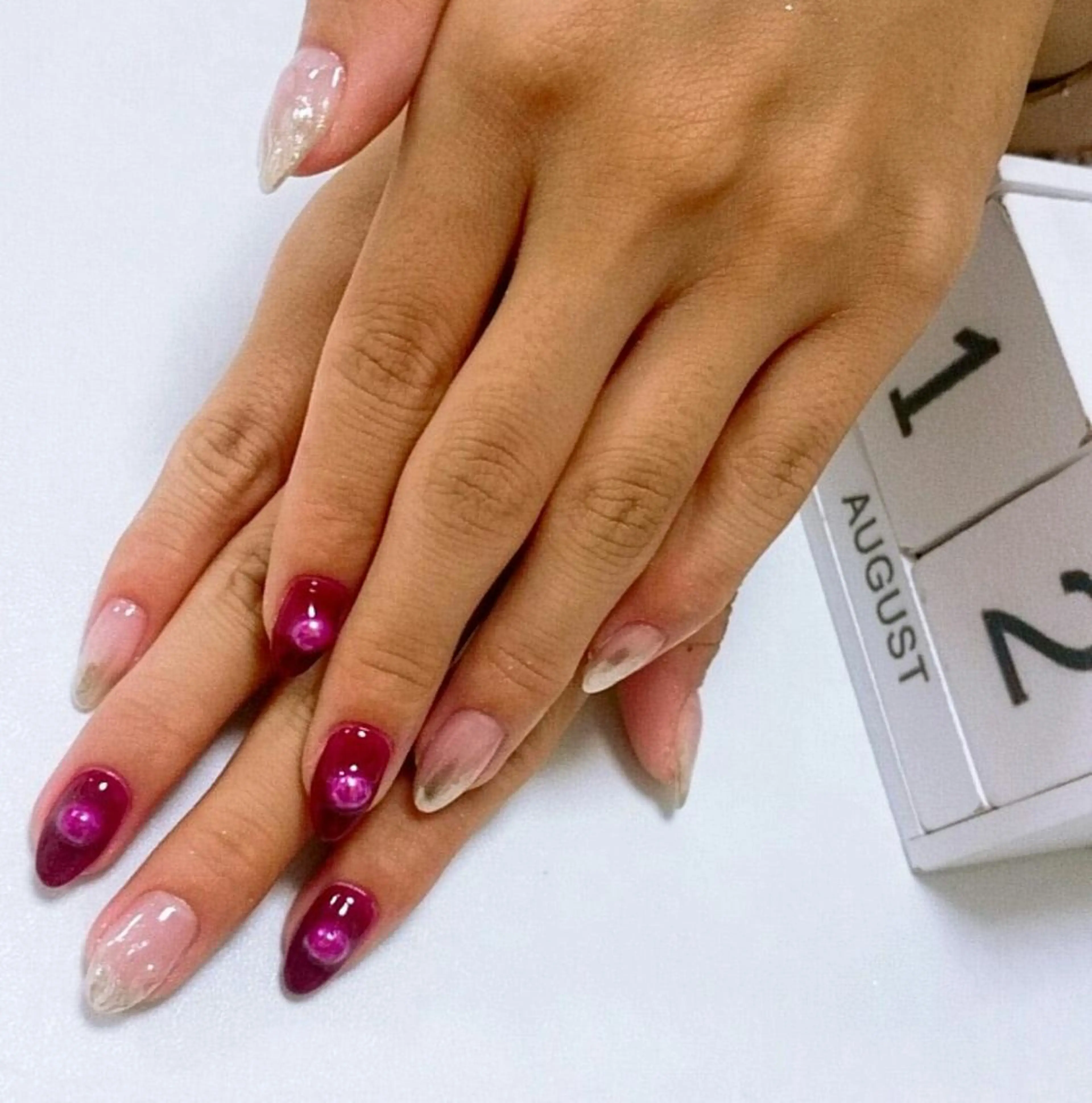 ネイル グラデーション ミラーネイル JEWEL nailのネイルデザイン