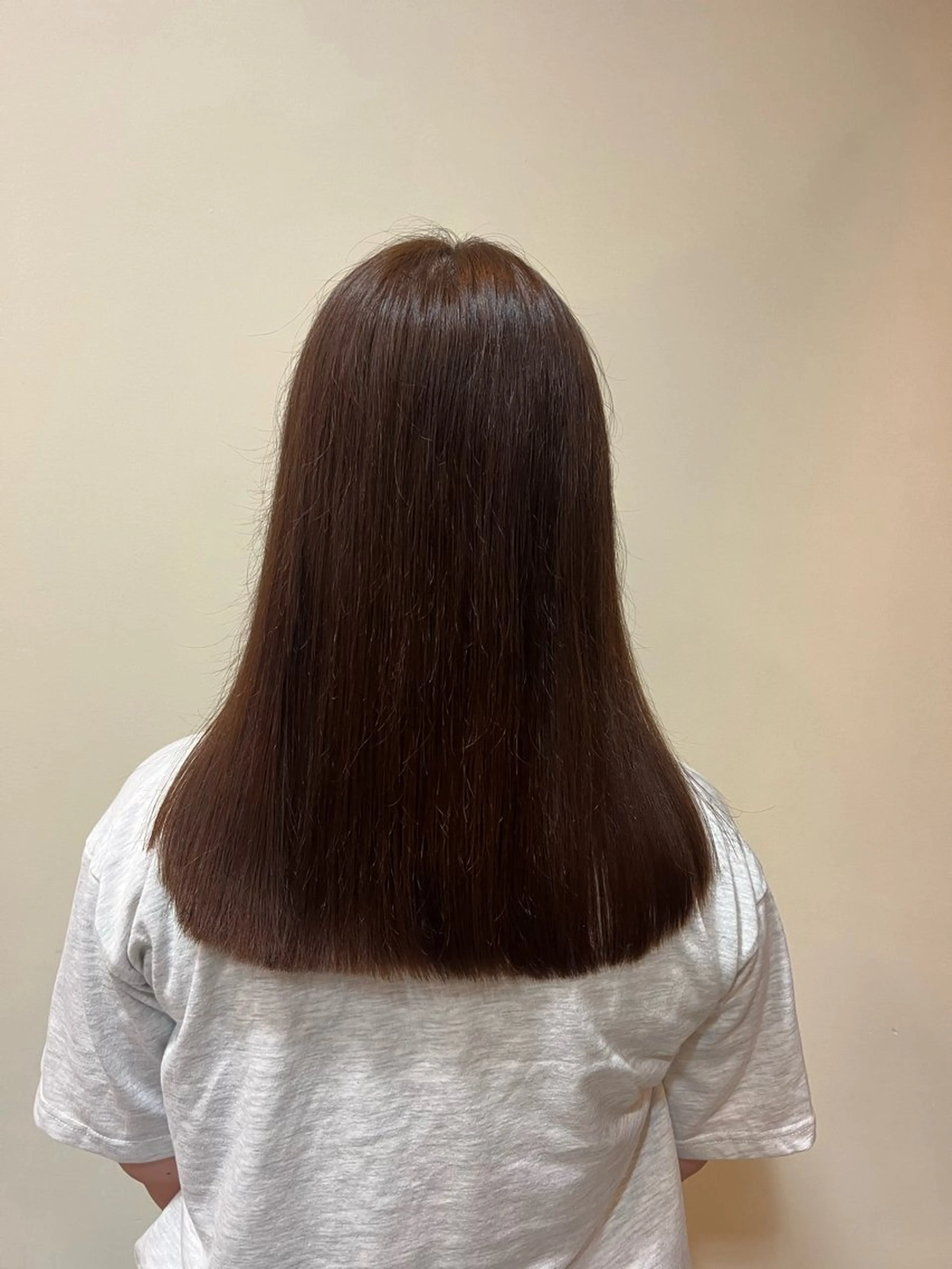 セミロング わだ なつきのヘアスタイル