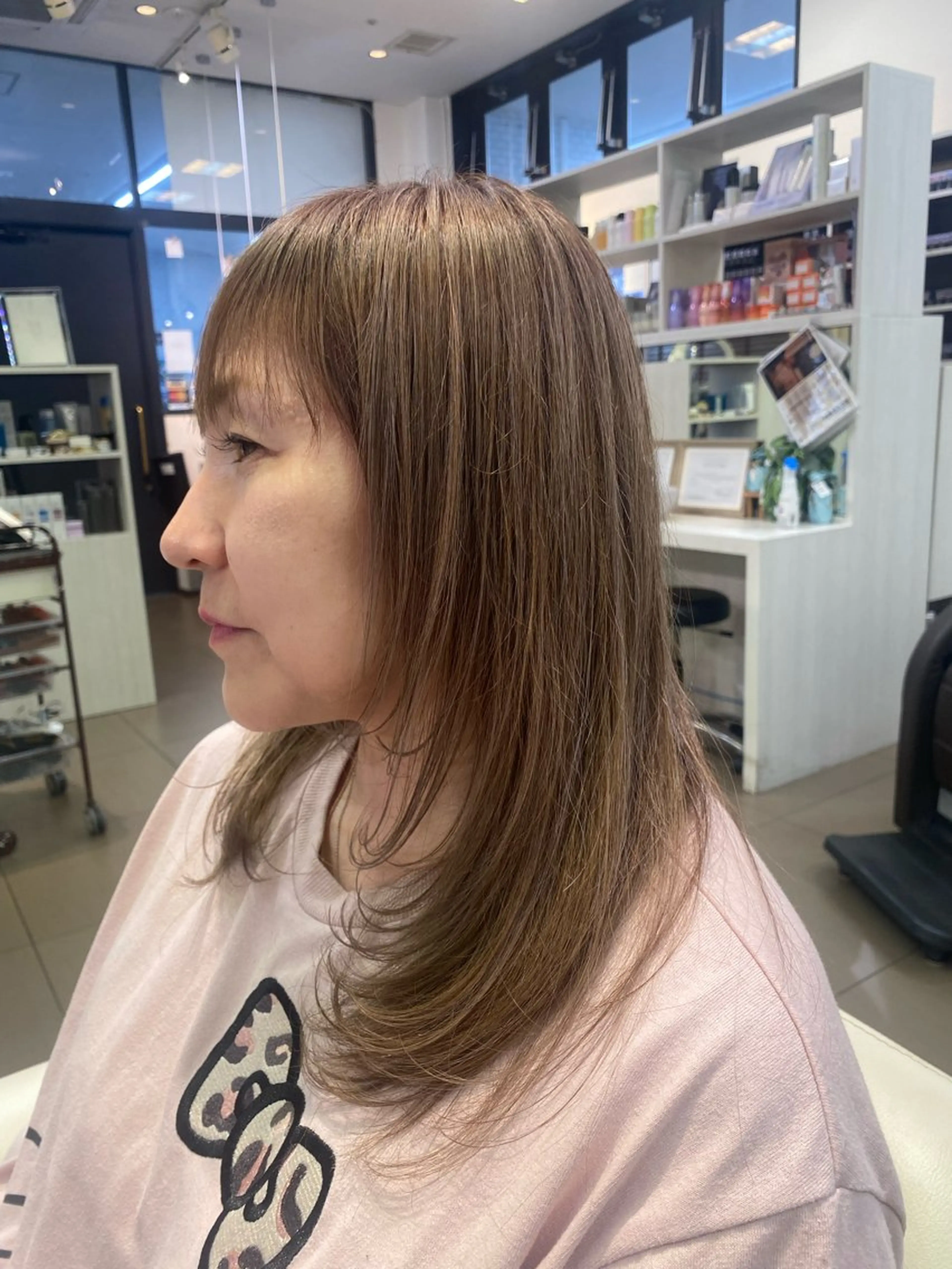 セミロング jouir武蔵村山所属・matsuura keisukeのヘアスタイル