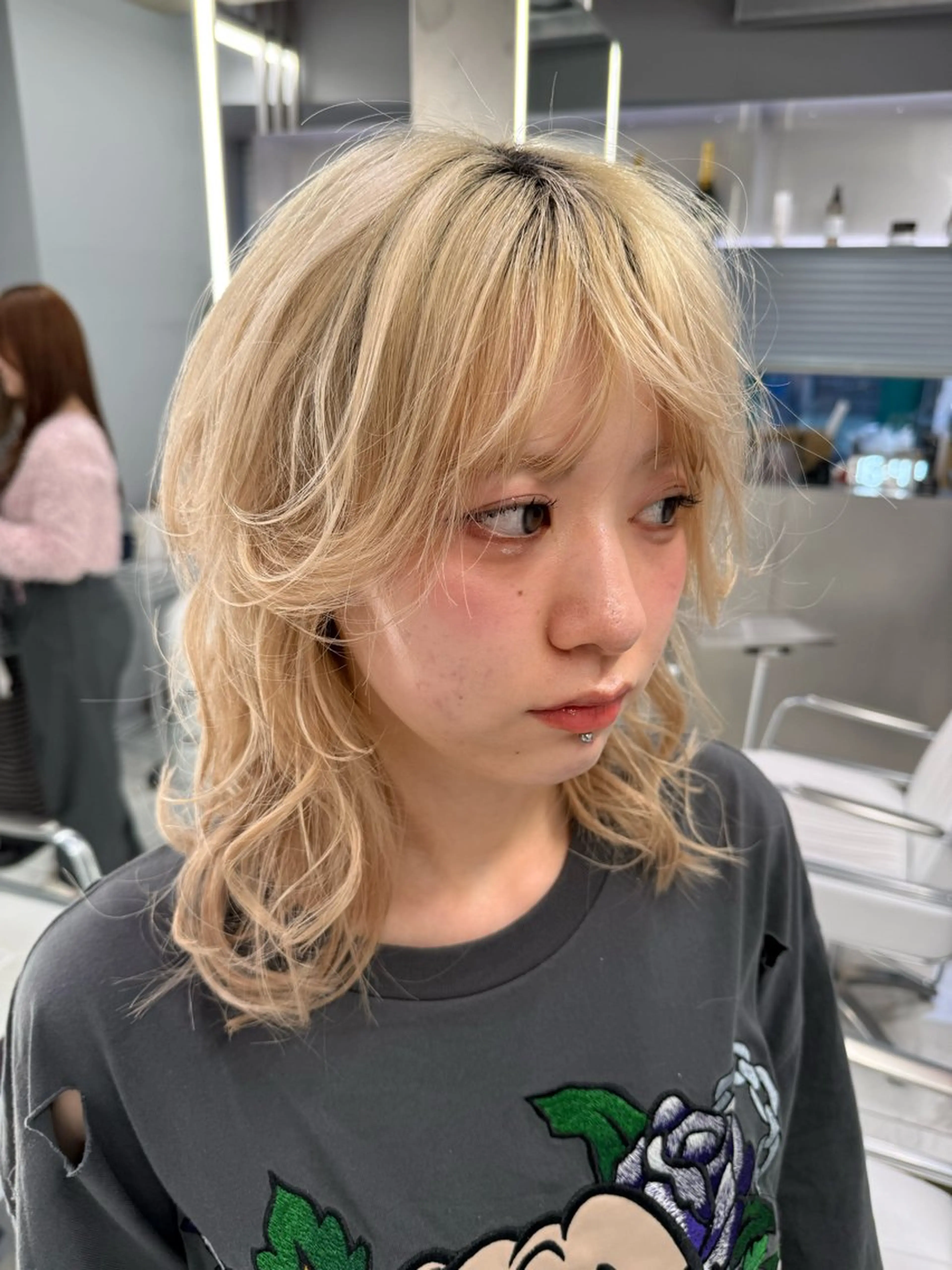 ロング カラー カット ヘアカラー トリートメント ハイトーンレイヤー 顔まわりSOTAのヘアスタイル