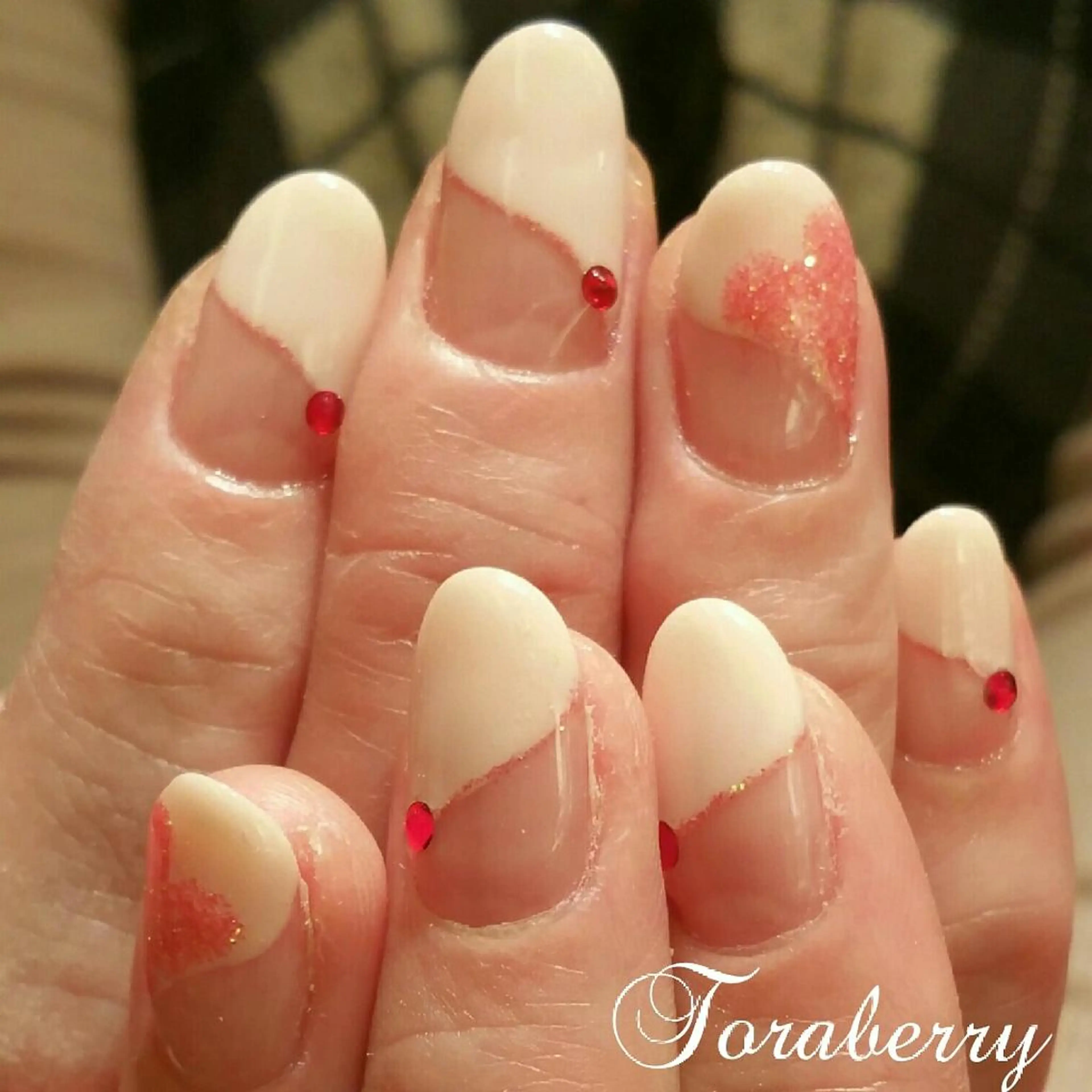 ネイル ハート ハンドネイル ネイリスト なつみのネイルデザイン