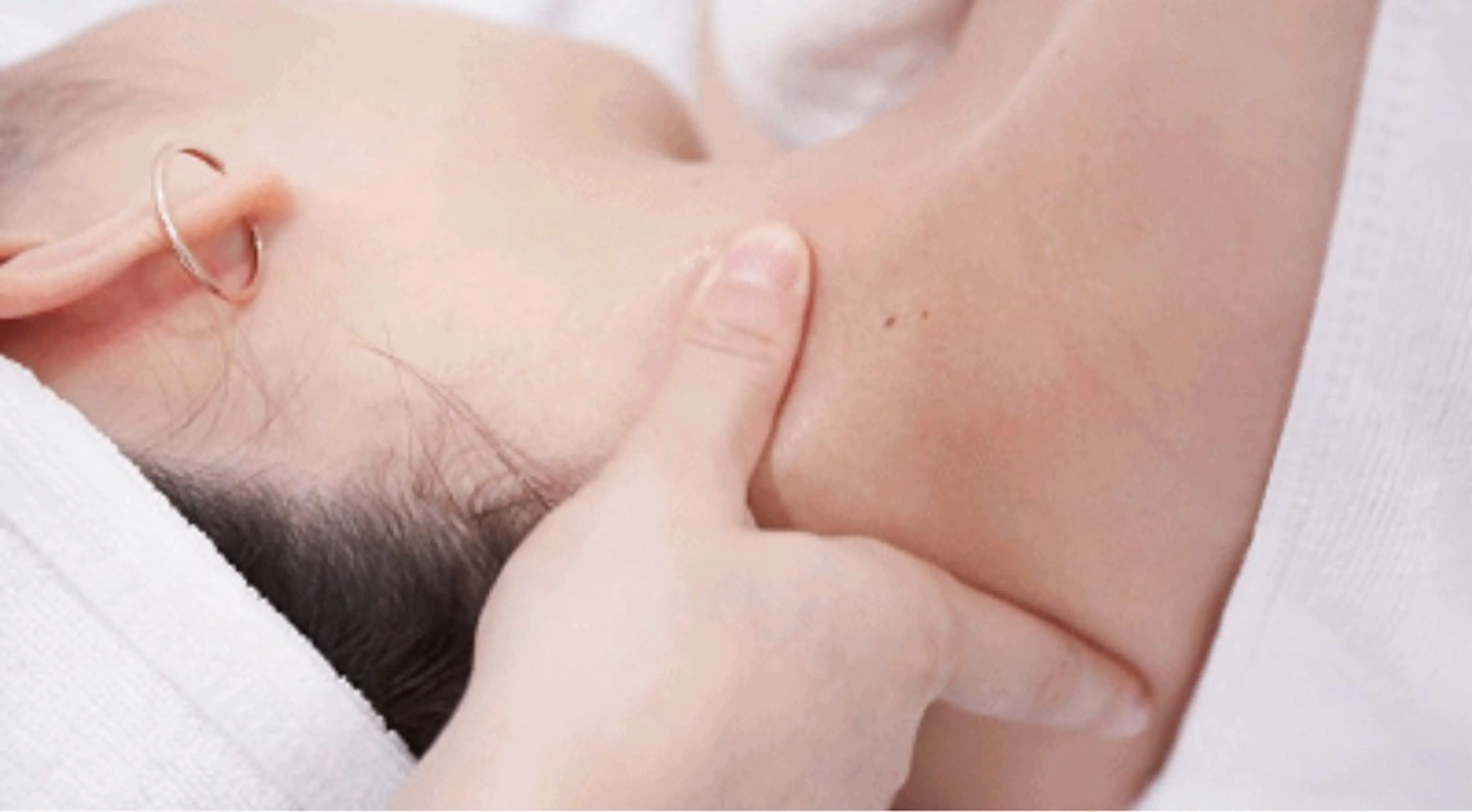 【新規限定コース】贅沢全身アロマリンパ+もみほぐし+ヘッド120分の写真