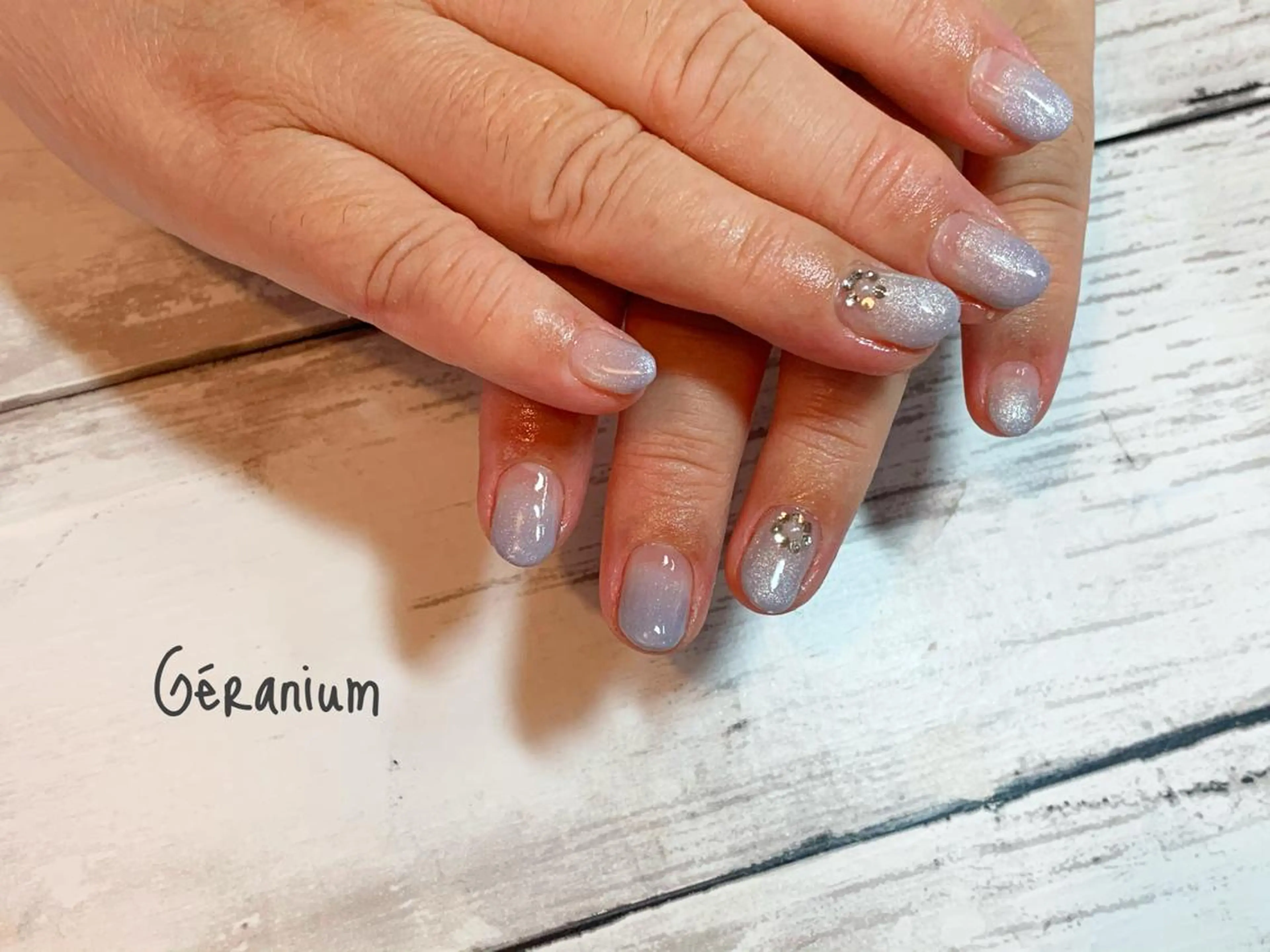 ネイル マグネットネイル ハンドネイル GéRanium Harukaのネイルデザイン