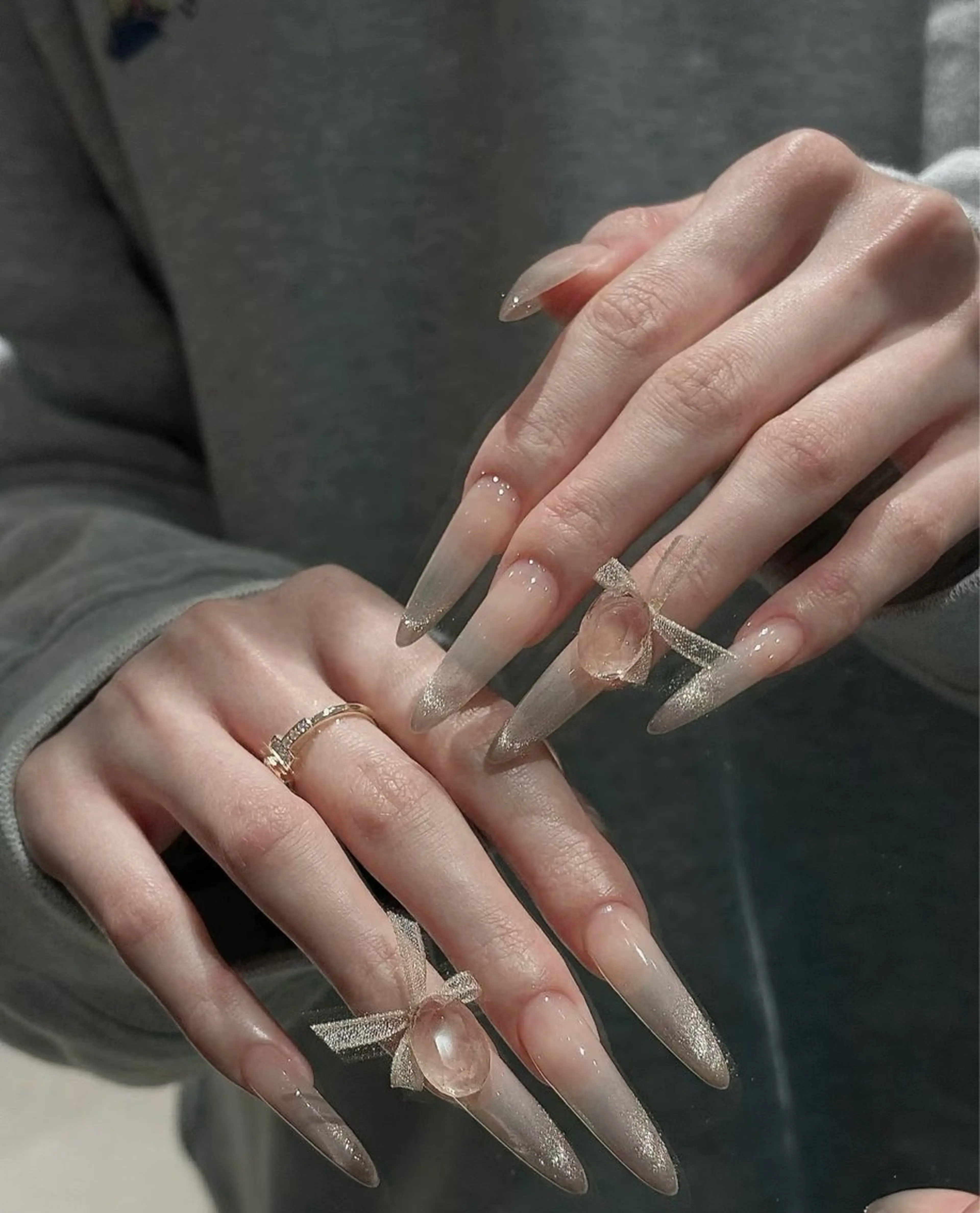 ネイル フラワーネイル フレンチネイル ジェルネイル ガラスフレンチ ハート ハンドネイル BabyYouMi nailのネイルデザイン