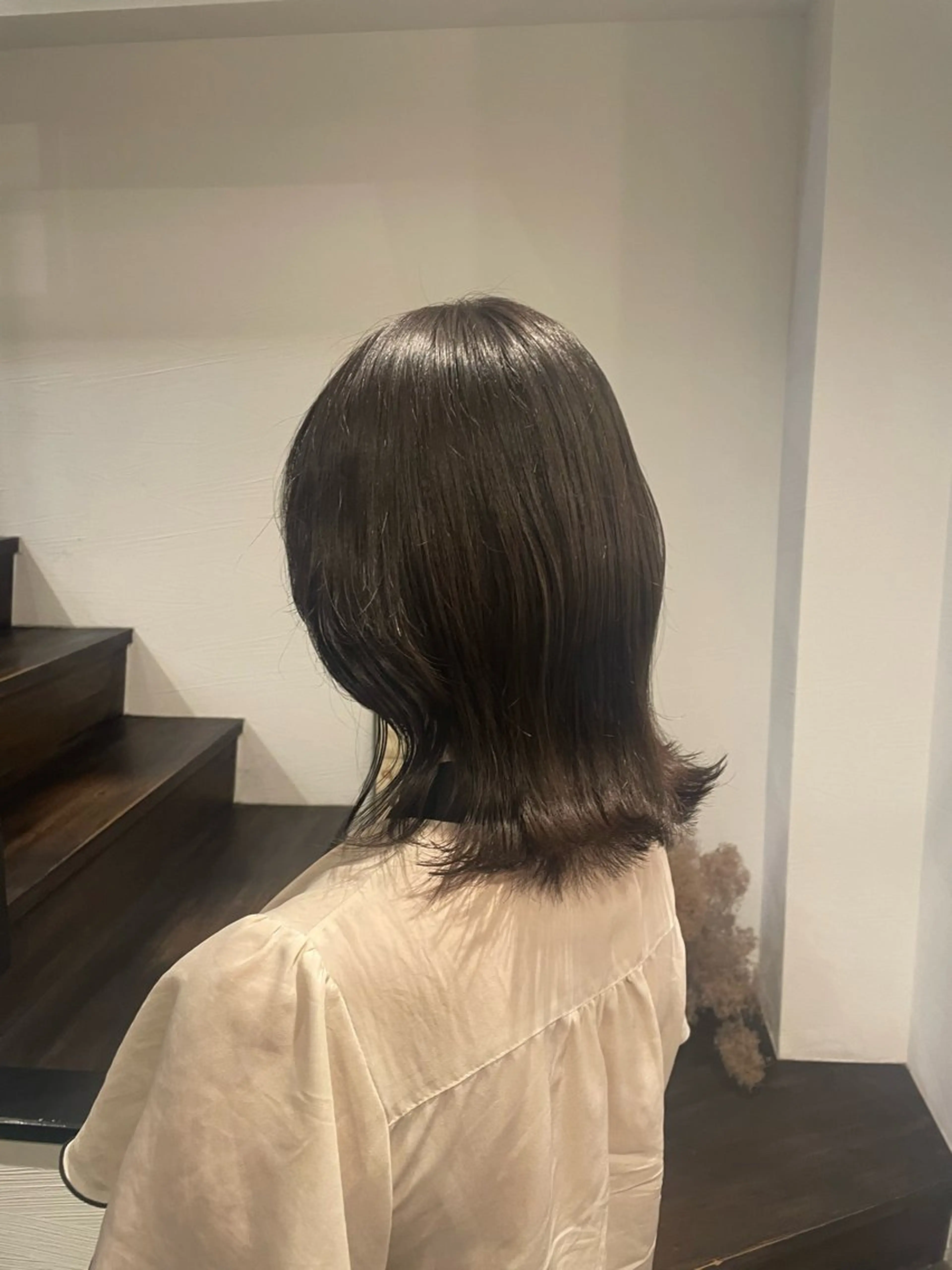 ミディアム カラー 透明感カラー くびれヘア リ ノのヘアスタイル