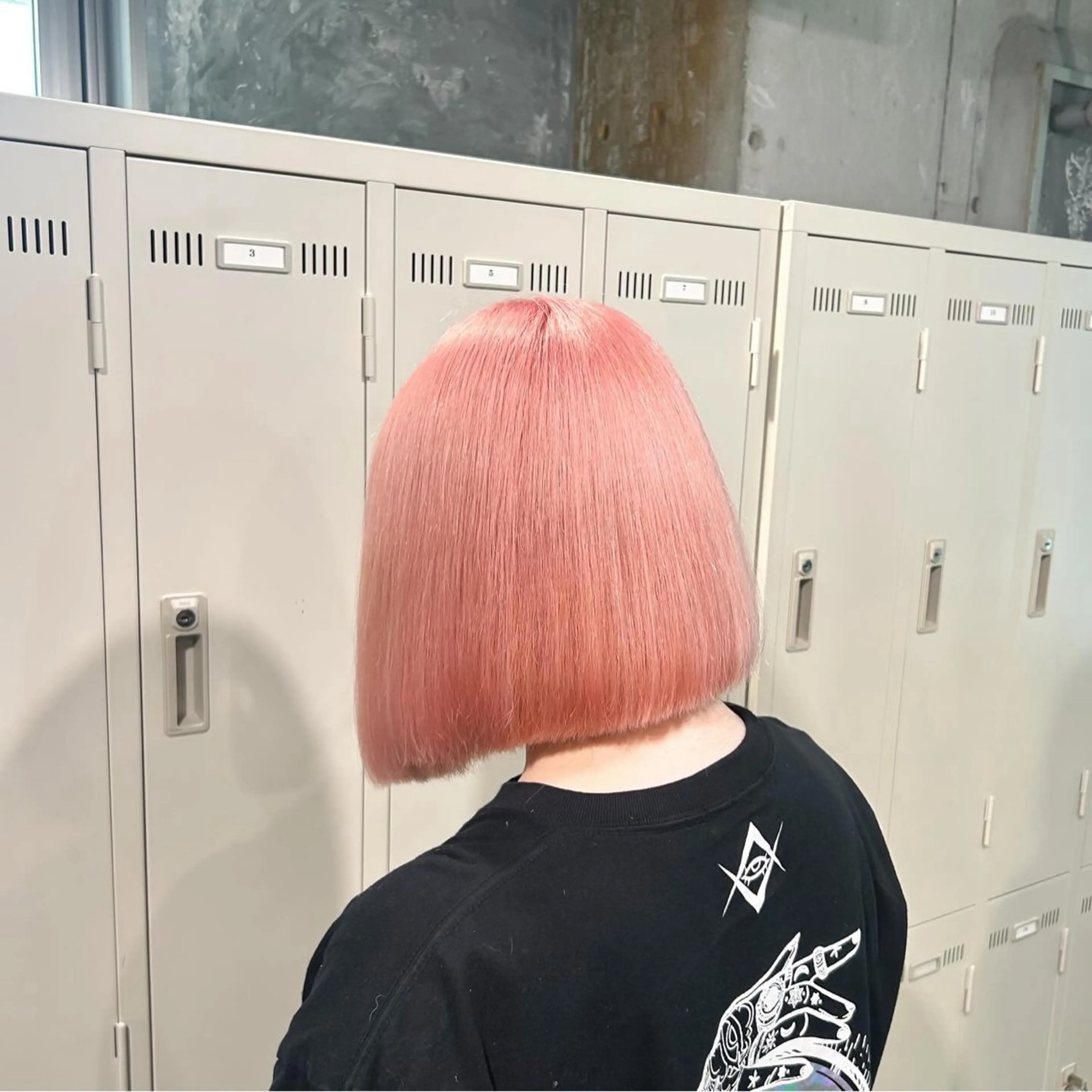 ショート カラー ブリーチ ケアブリーチ ハイトーンカラー ピンクカラー ホワイトピンク 【縮毛矯正ブリーチ】 MANATO🌈のヘアスタイル