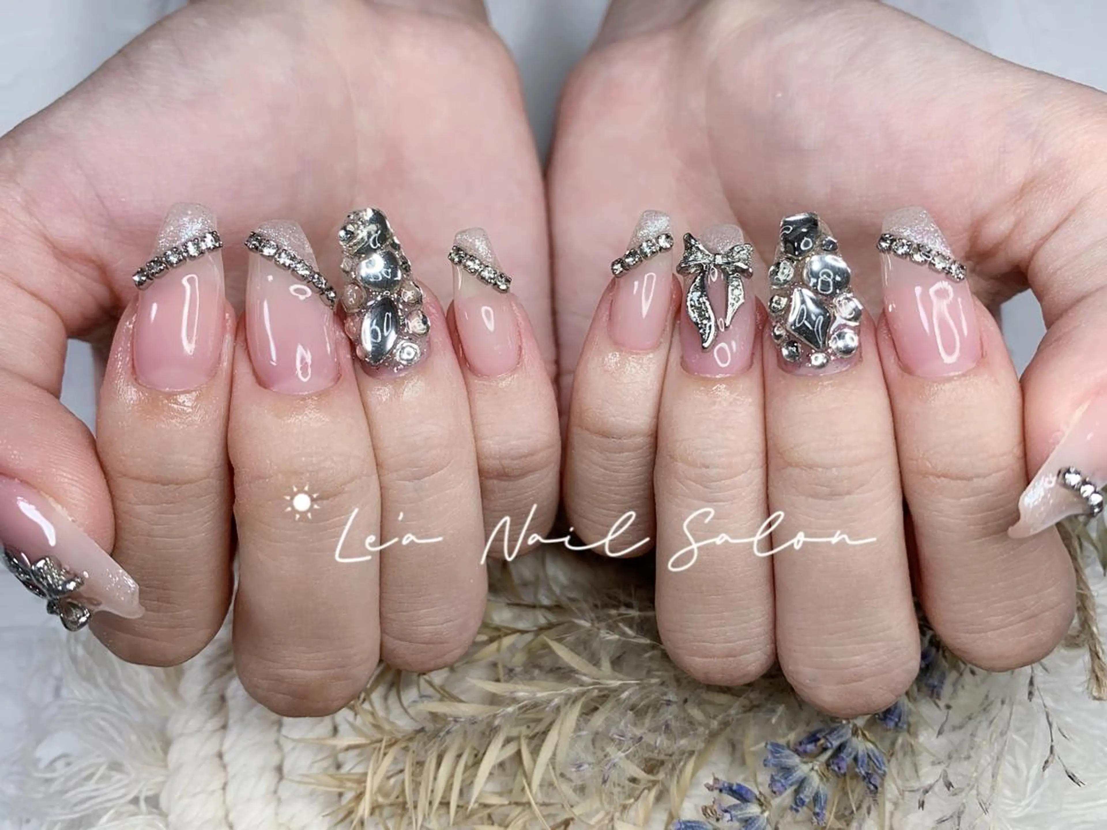 ショート カラー ネイル Le’a NailSalonのネイルデザイン