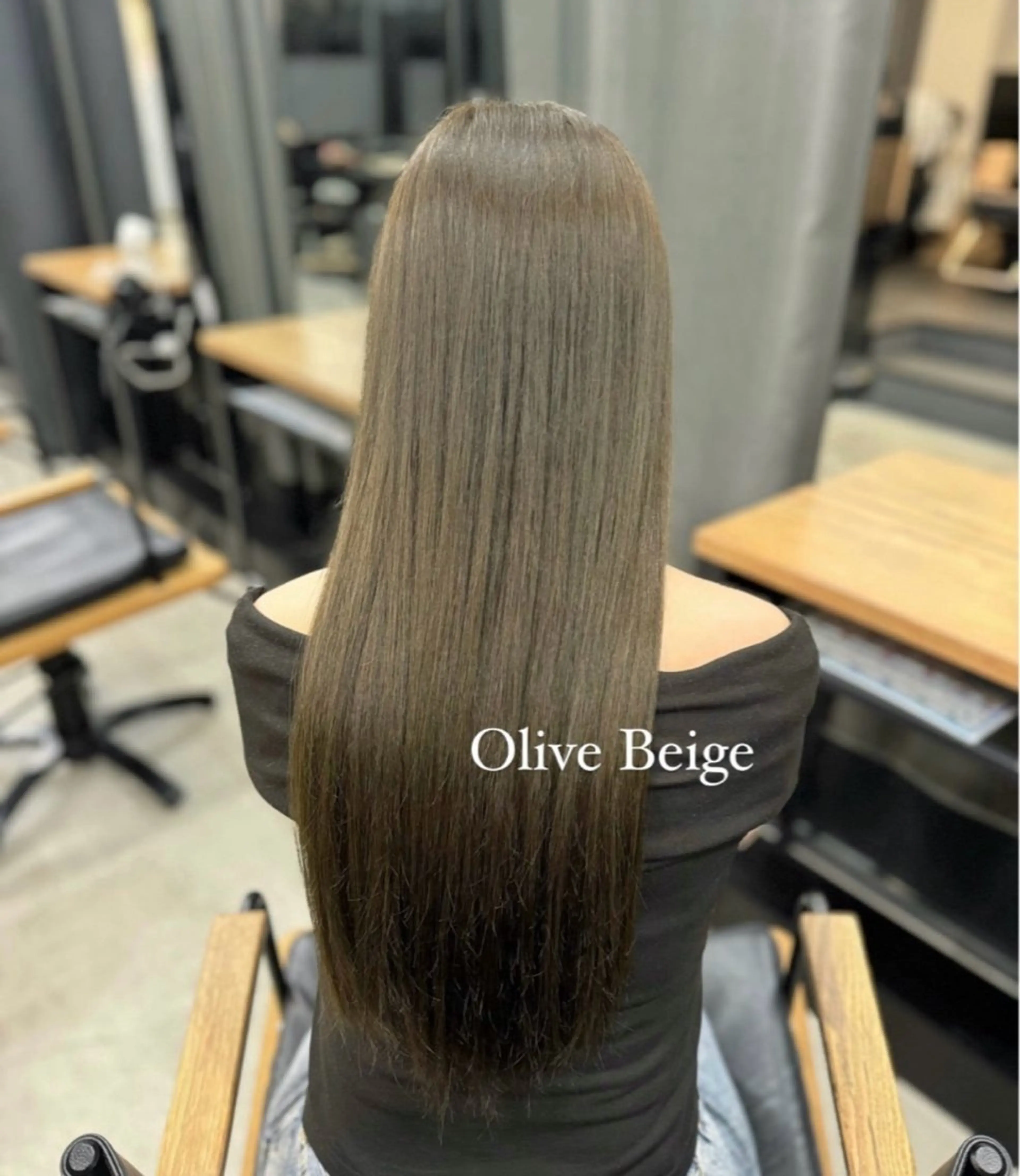 ロング カラー MIYUU NAKAYAMAのヘアスタイル