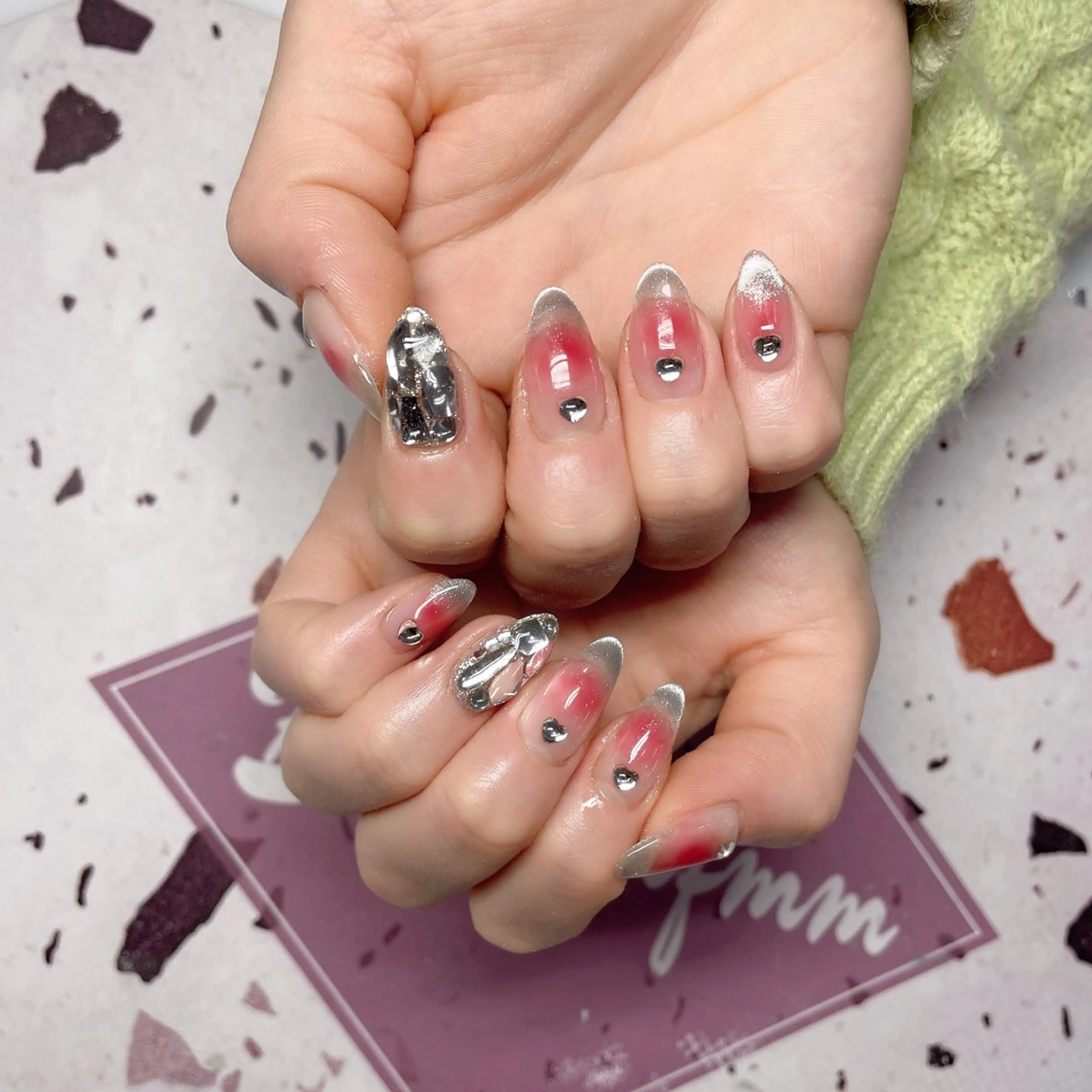 ネイル ハンドネイル H3 NAIL エミのネイルデザイン
