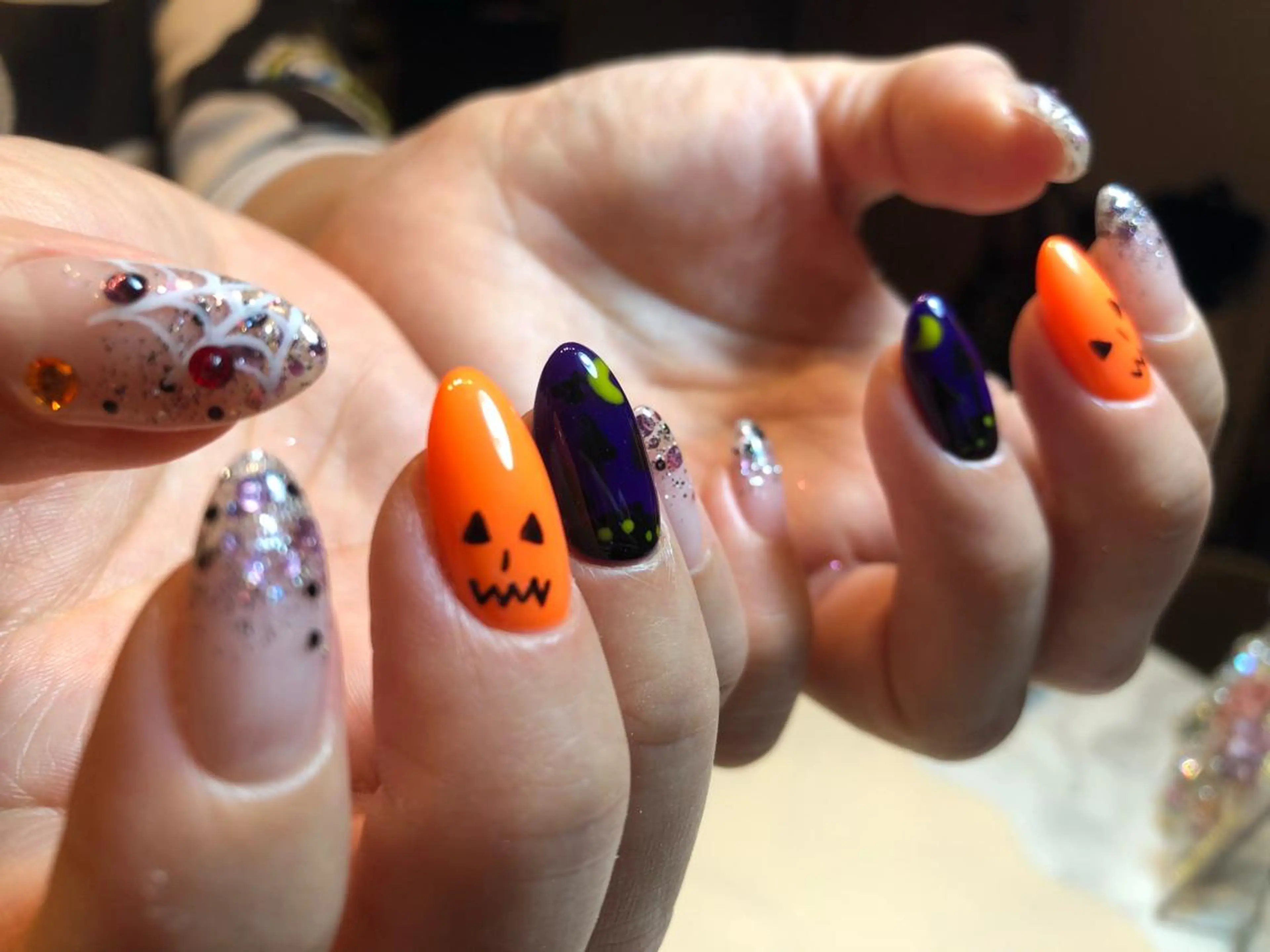 ネイル ハロウィン salon de Tiaraのネイルデザイン