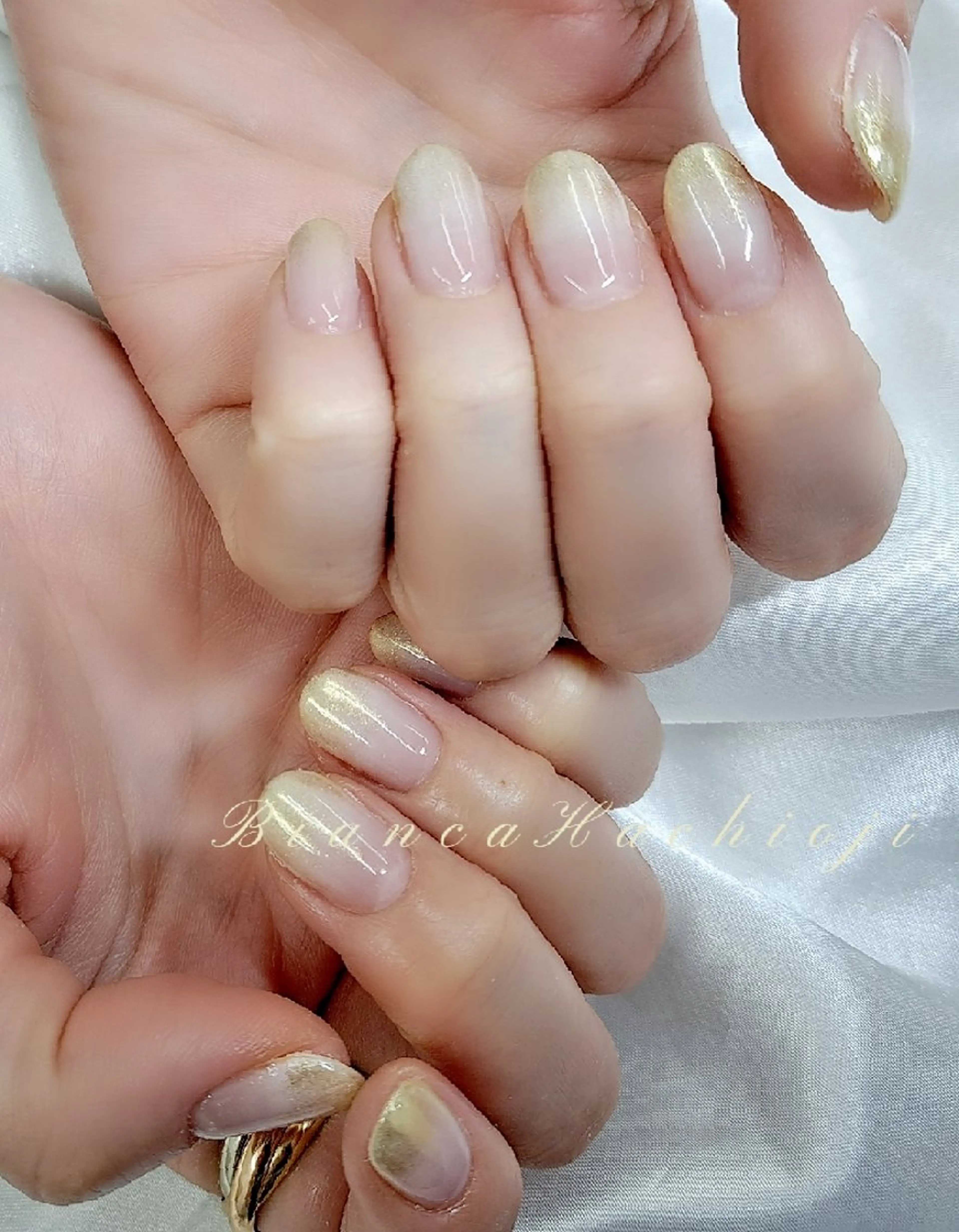 ネイル グラデーション ミラーネイル ホワイト ハンドネイル Bianca八王子 まえさだのネイルデザイン