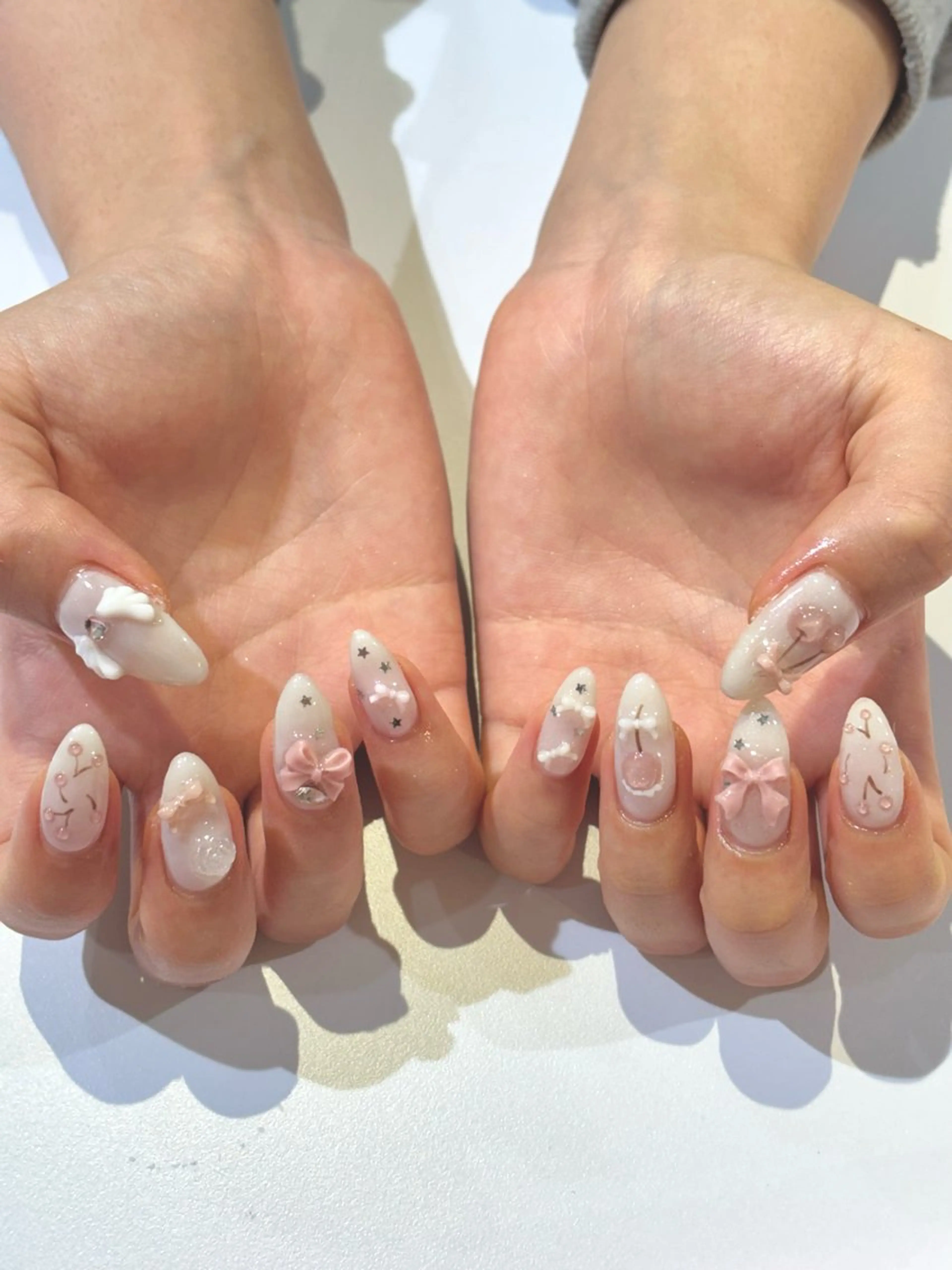 ネイル ハンドネイル REINA .のネイルデザイン
