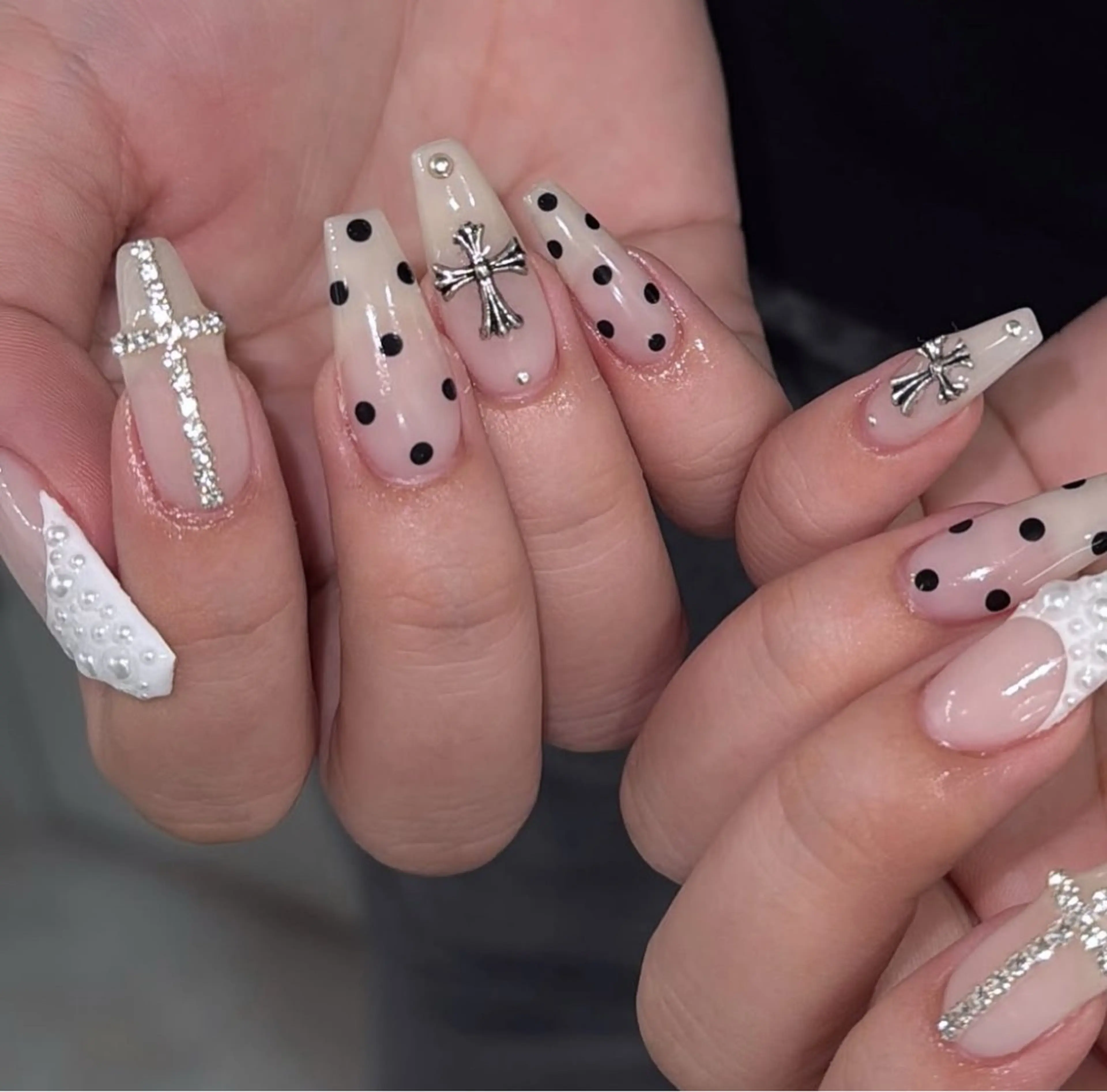 ネイル アートネイル フラワーネイル フレンチネイル ジェルネイル グラデーション ハンドネイル Ryu Nail NekoChanのネイルデザイン