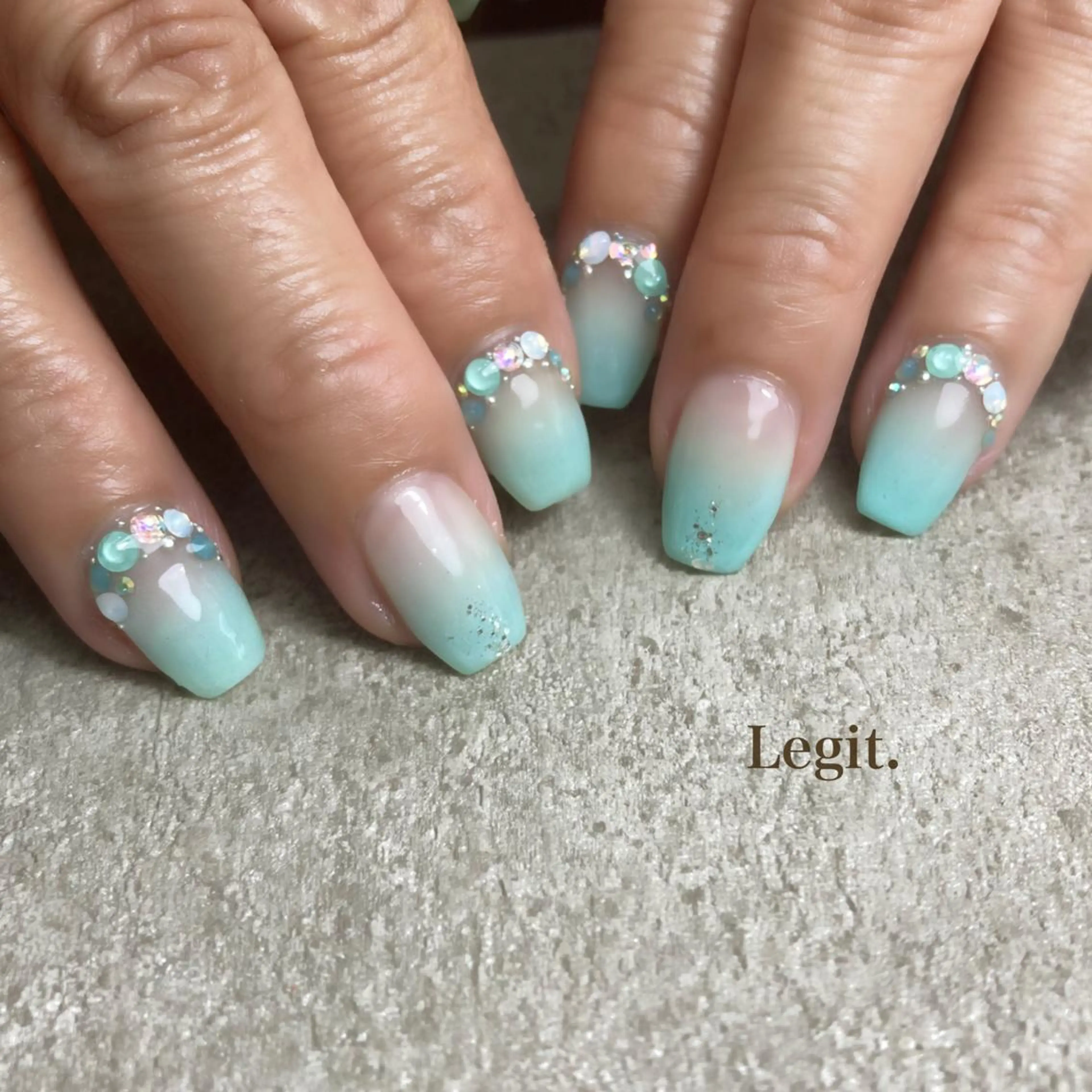 ネイル Legit nail salonのネイルデザイン