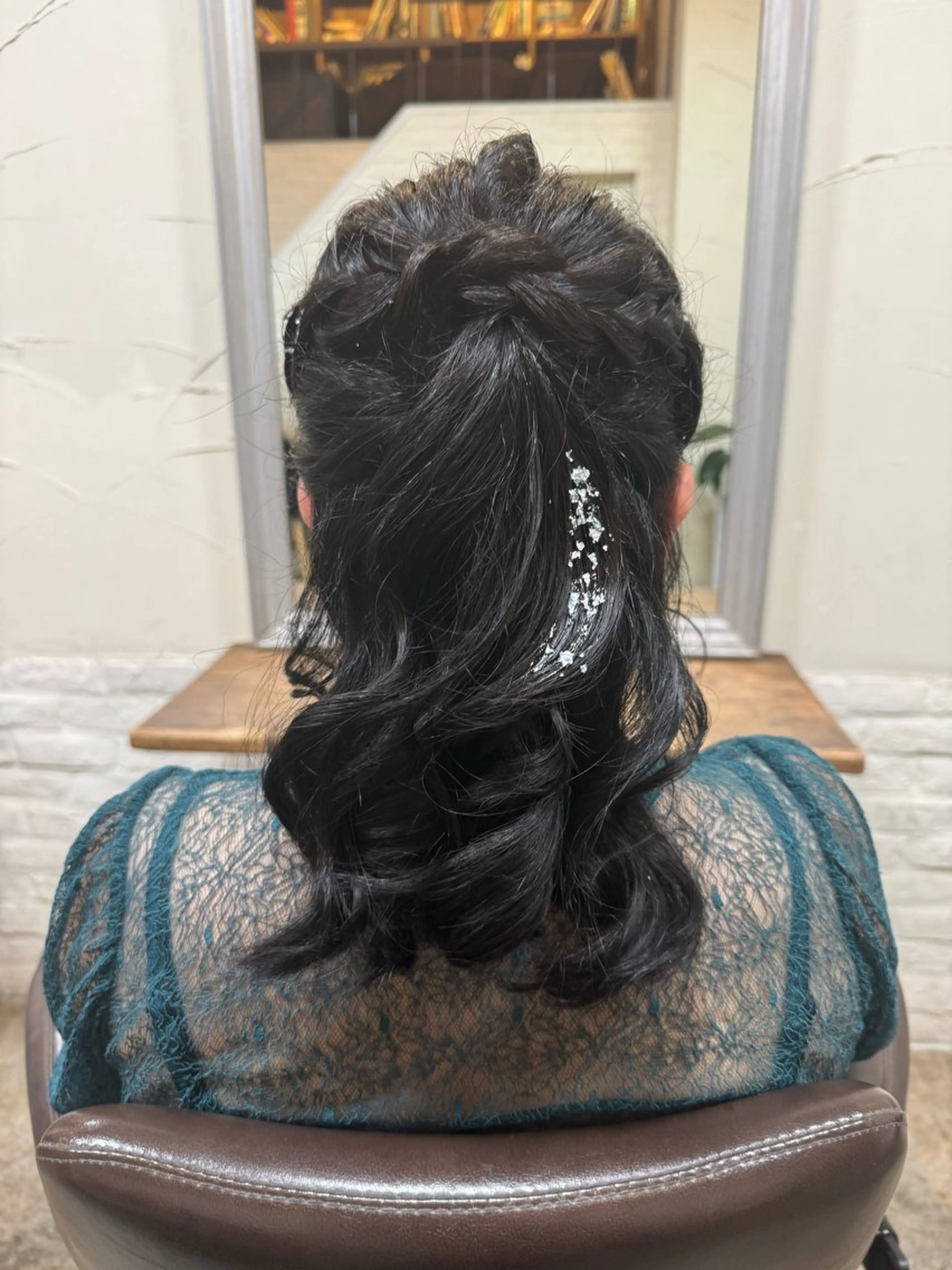 ミディアム ヘアアレンジ ヘアセット 16日🙆‍♀️ 💐🤍理保のヘアスタイル