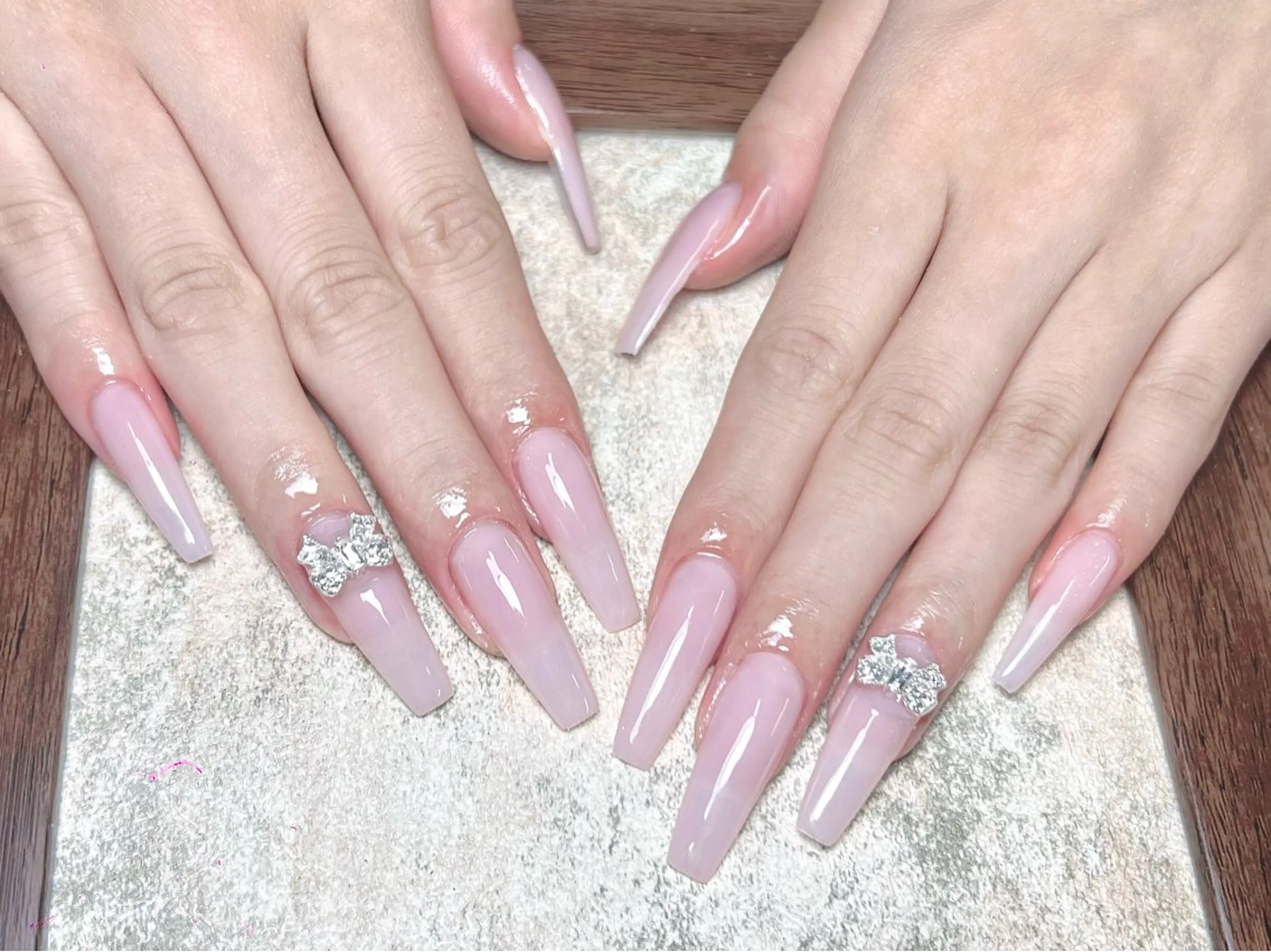 ネイル 長さ出し ハンドネイル Lya Nail Salonのネイルデザイン