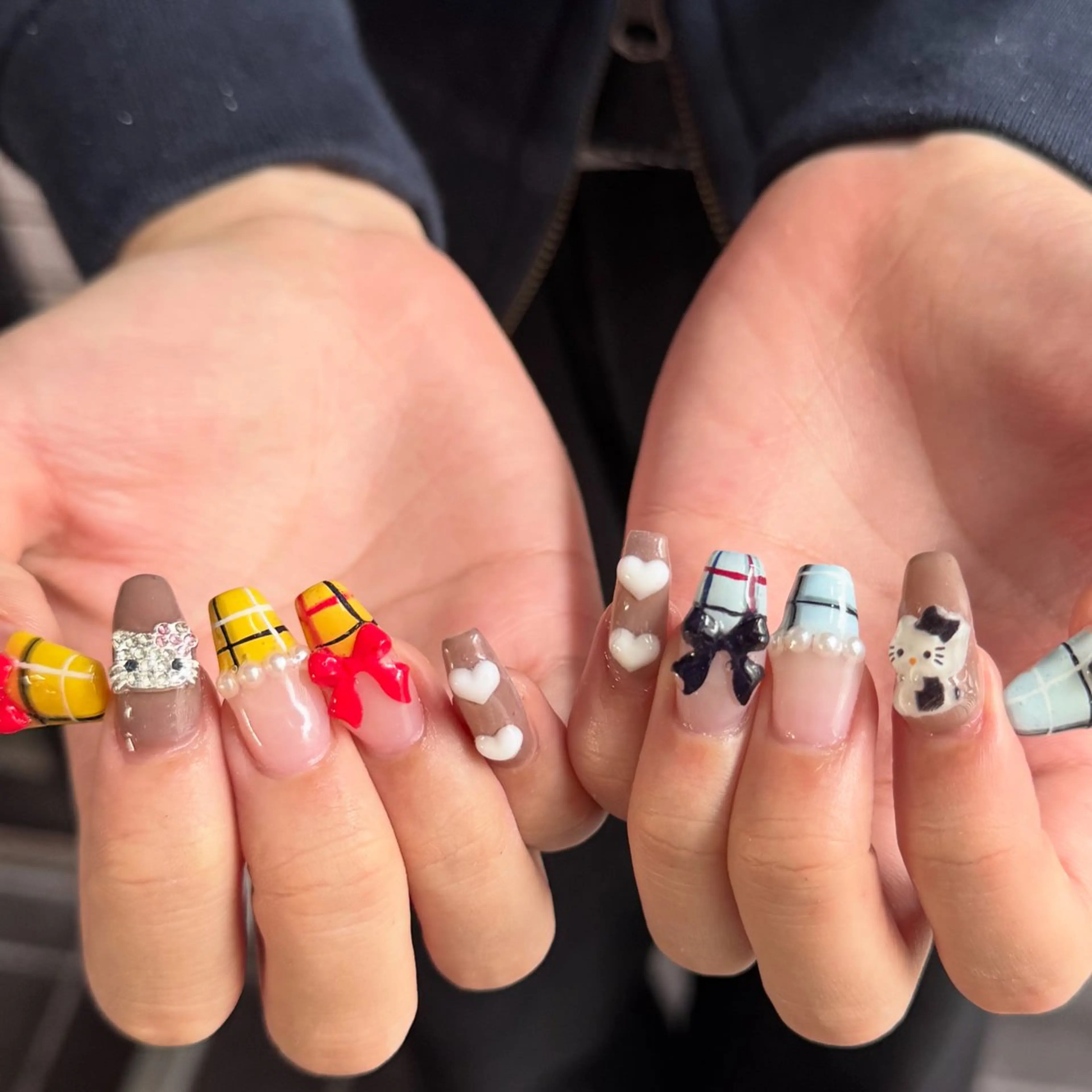 ミディアム 小川 柚香のネイルデザイン