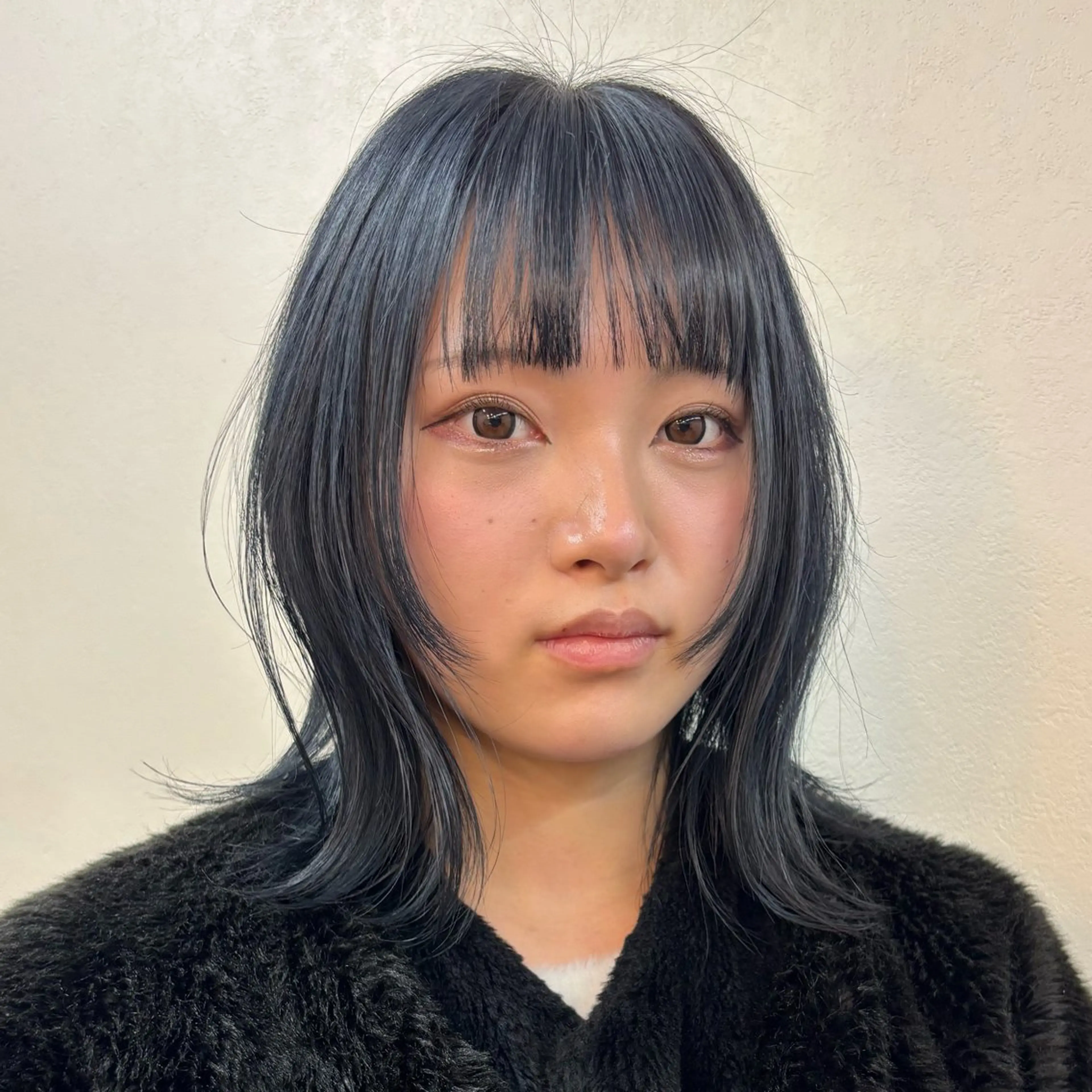 カラー 黒髪 ブルーカラー ブルーブラック 🎀ブリーチカラー/ Kano🎀のヘアスタイル