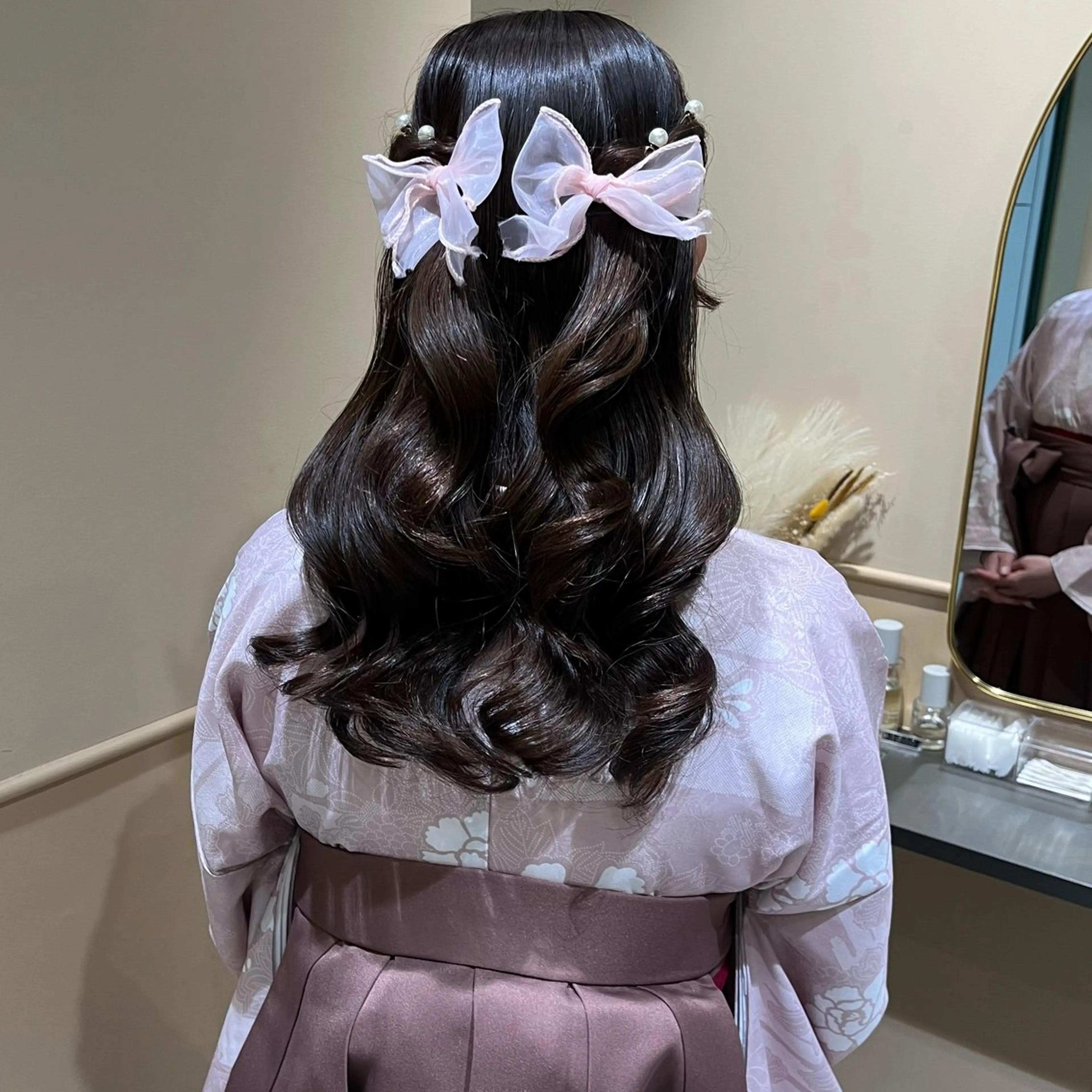 ロング ヘアアレンジ 卒業式のヘアスタイル 🫧tomoka 透明感カラー🫧のヘアスタイル