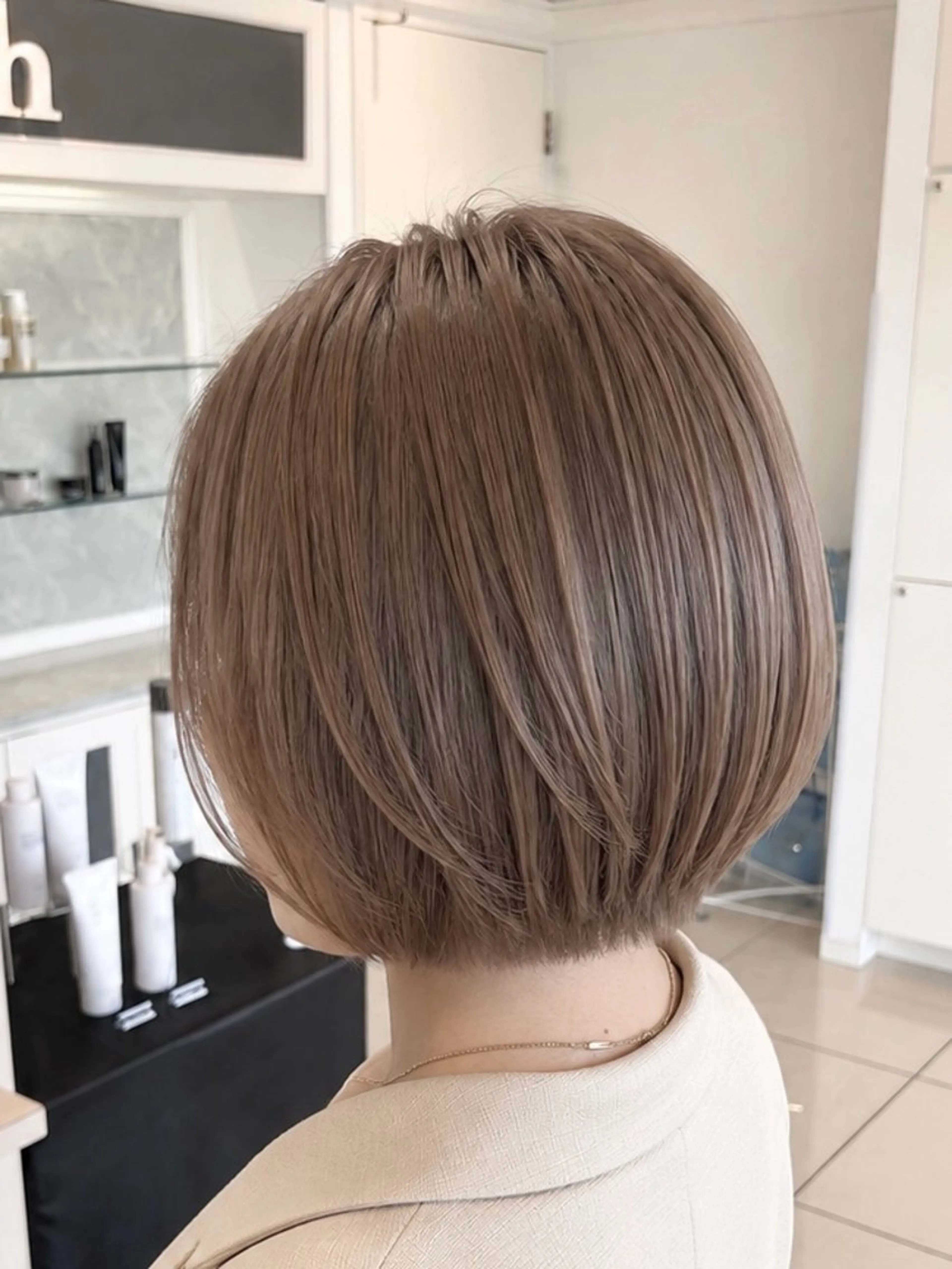 ショート カラー カット ヘアカラー トリートメント 金子 直樹のヘアスタイル