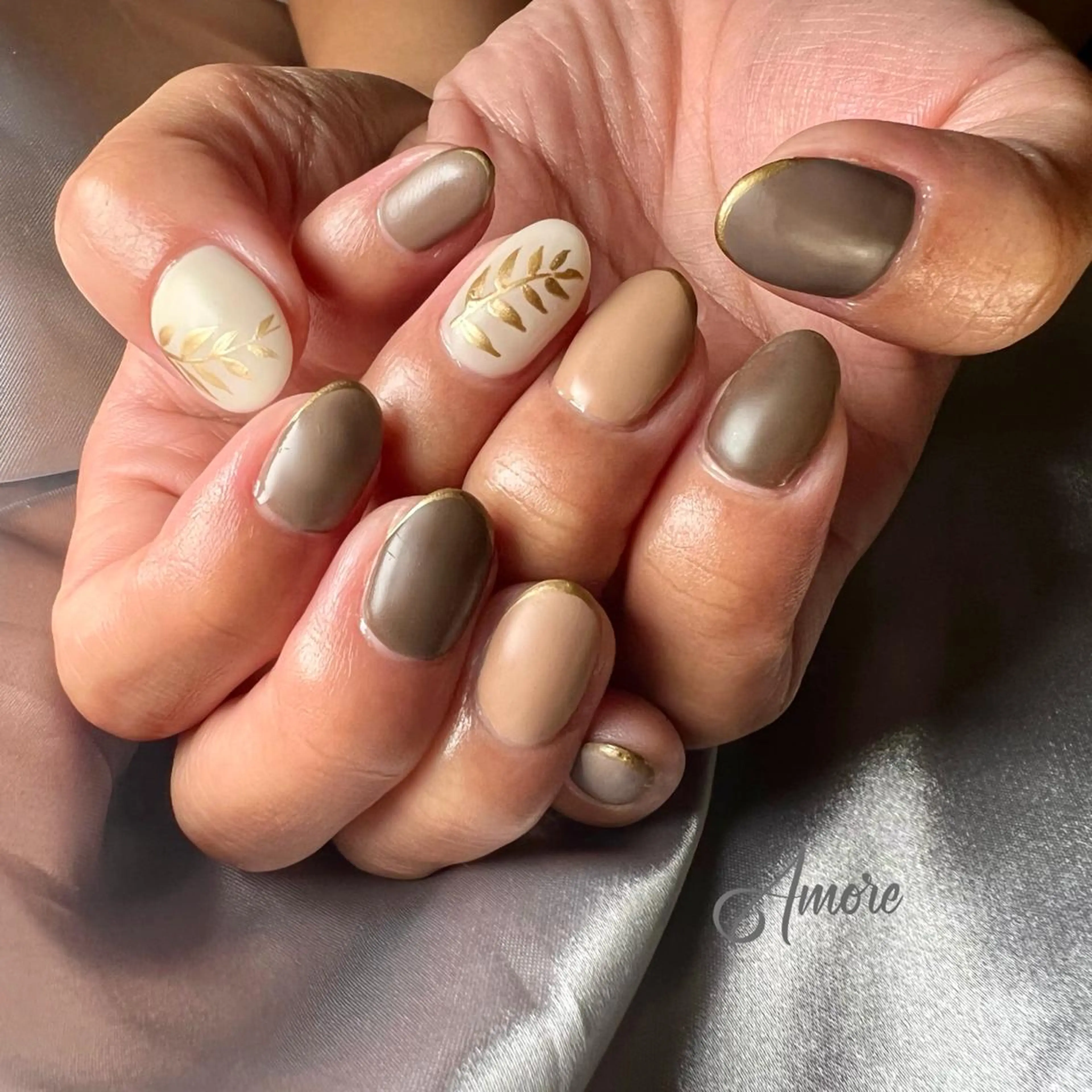 ネイル ジェルネイル ミラーネイル オフィスネイル パラジェル You kyehwaのネイルデザイン