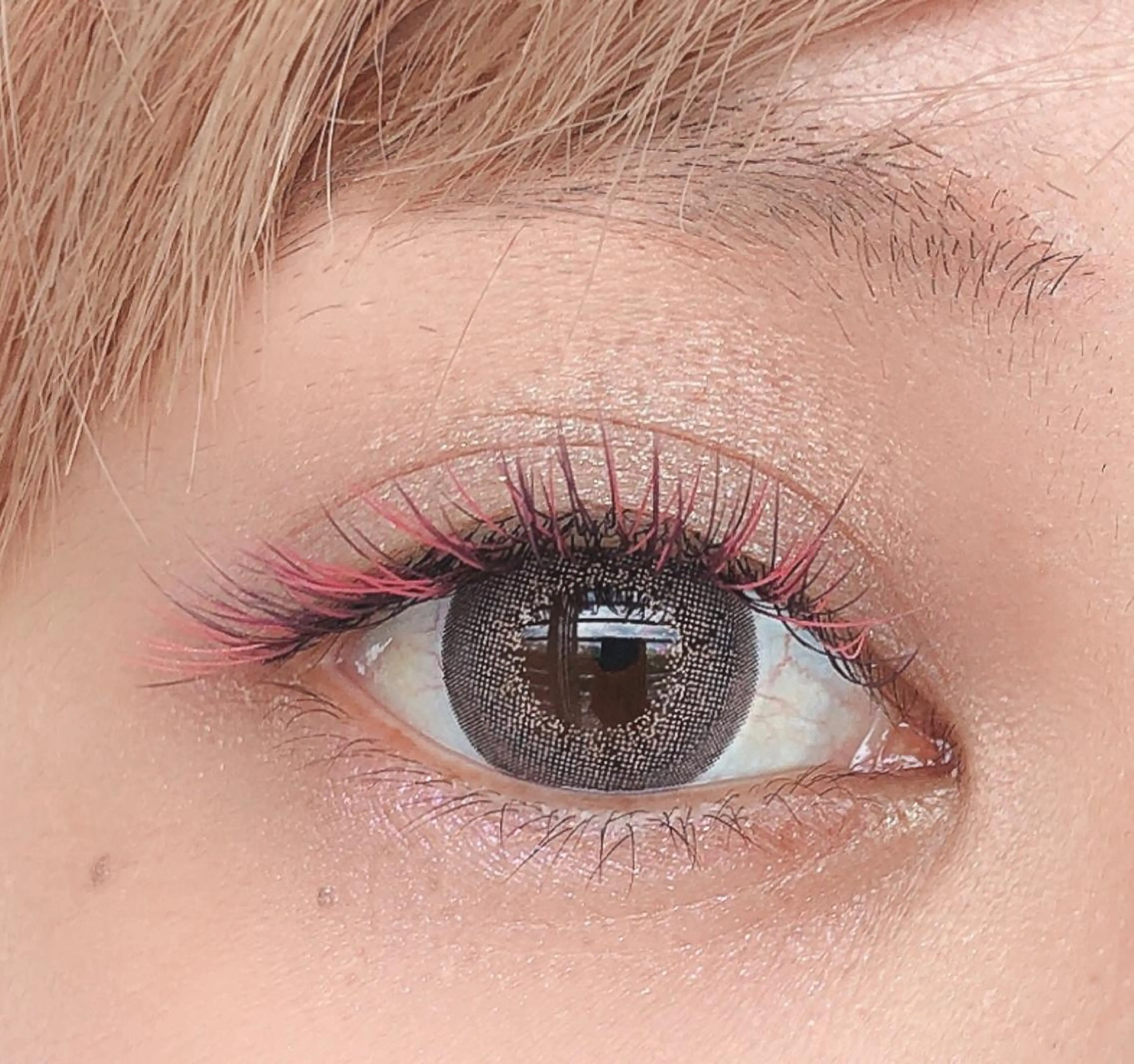 マツエク・マツパ カラーマツエク セーブル Hug me eyelashのマツエク・マツパデザイン