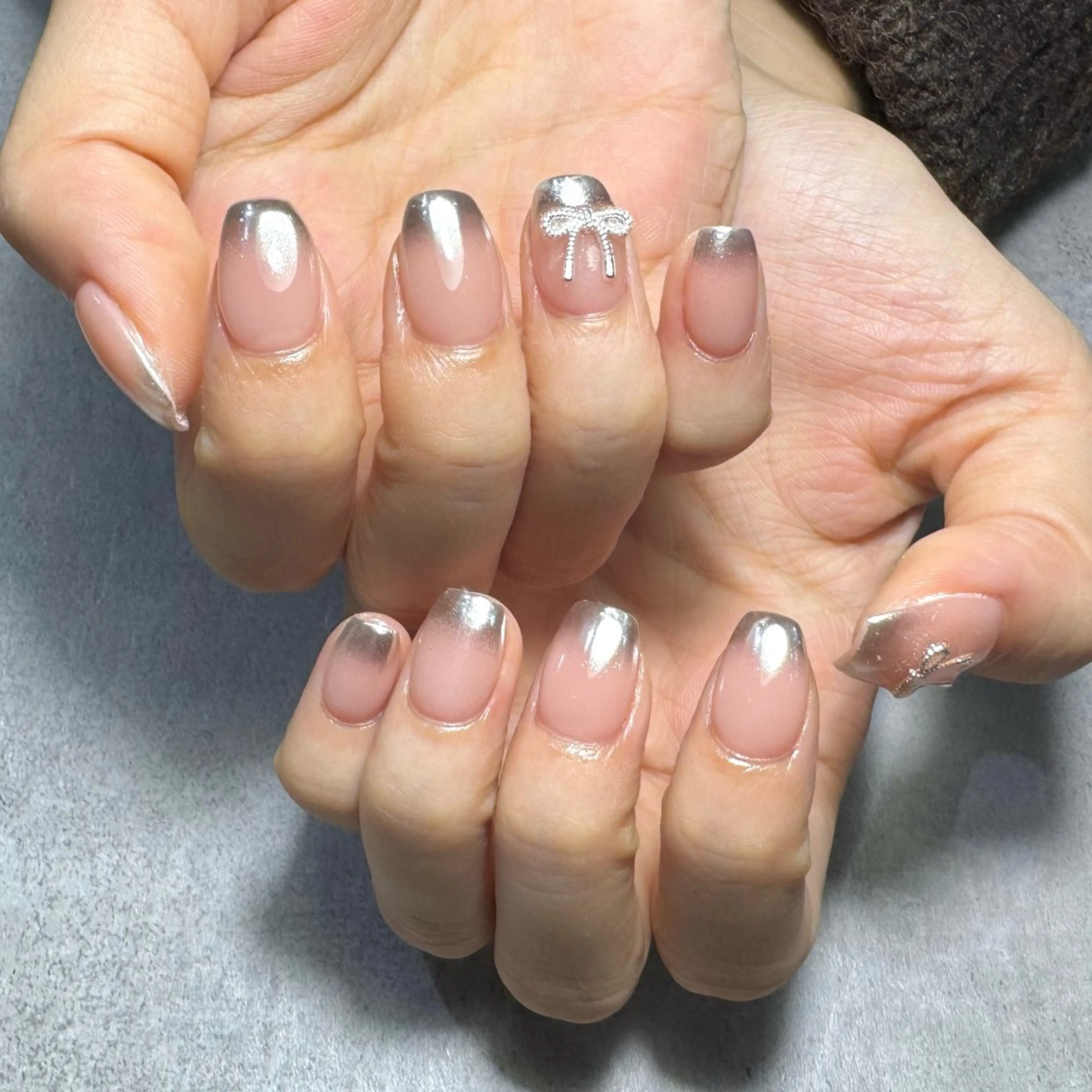 ネイル グラデーション ミラーネイル MERKABA／ 坂本のネイルデザイン