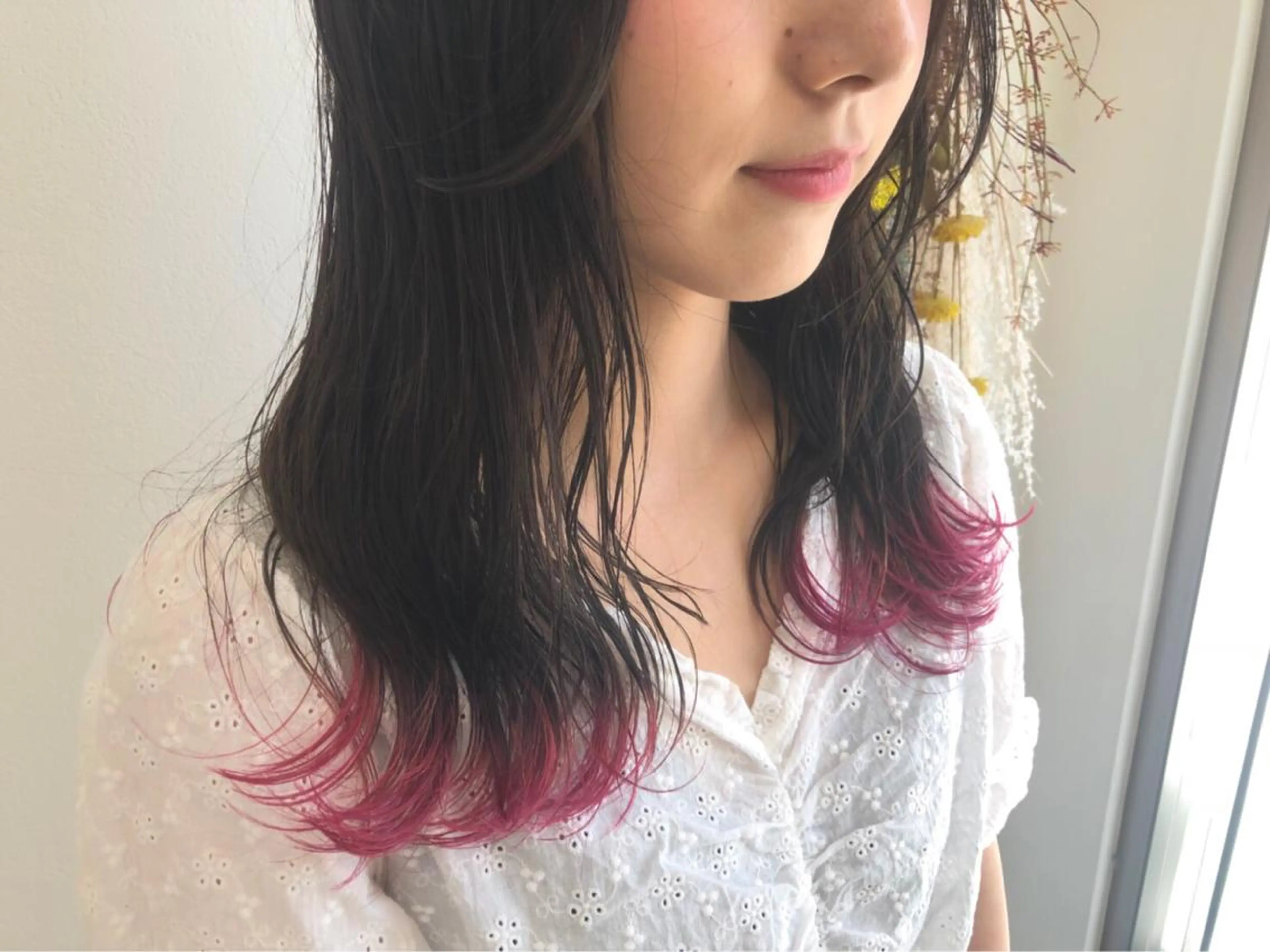 ロング カラー スズキ シオリのヘアスタイル