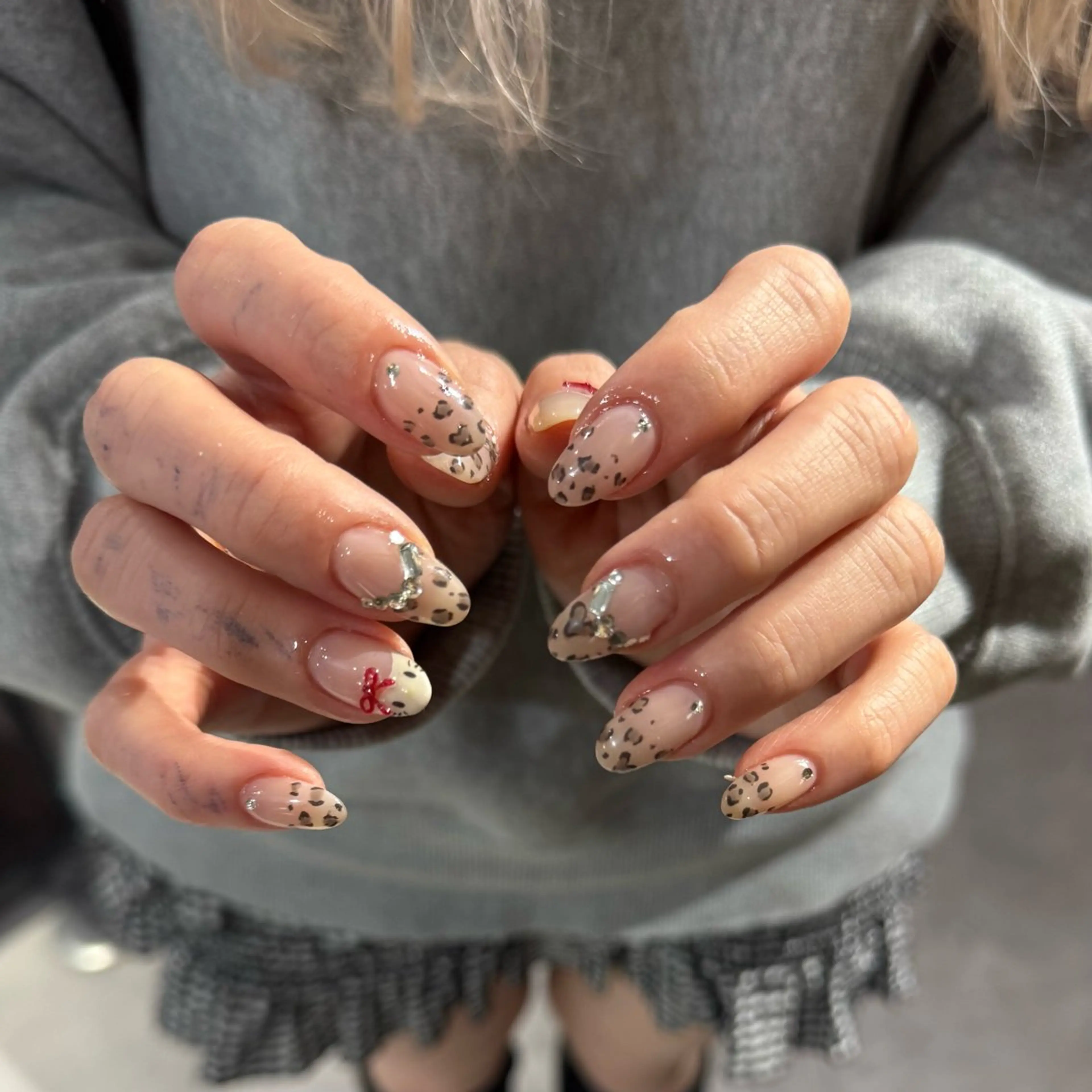 ミディアム 小川 柚香のネイルデザイン