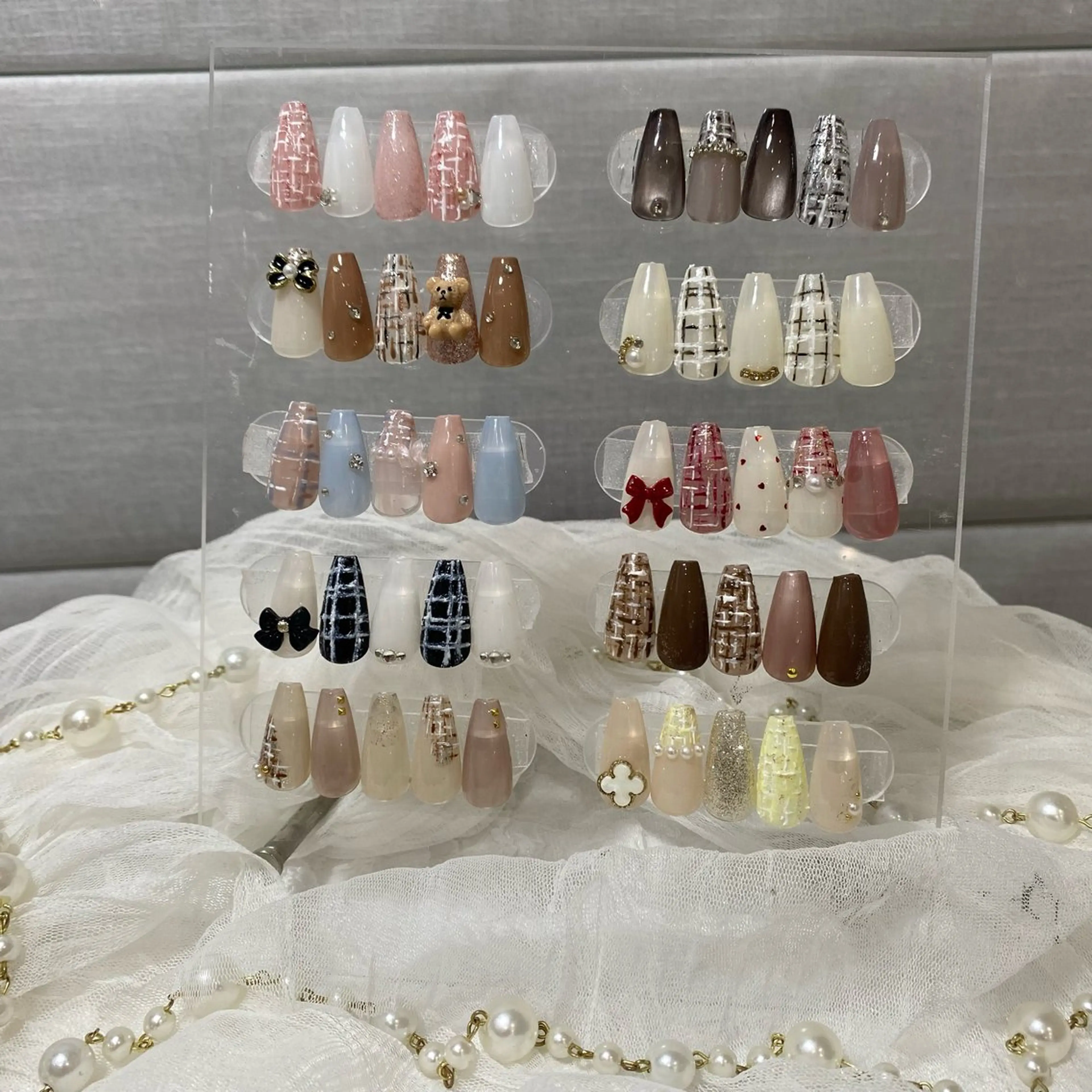 ネイル 長さ出し グラデーション 韓国ネイル ラメ(グリッター) ラメグラデーション M2 BEAUTY サロンのネイルデザイン